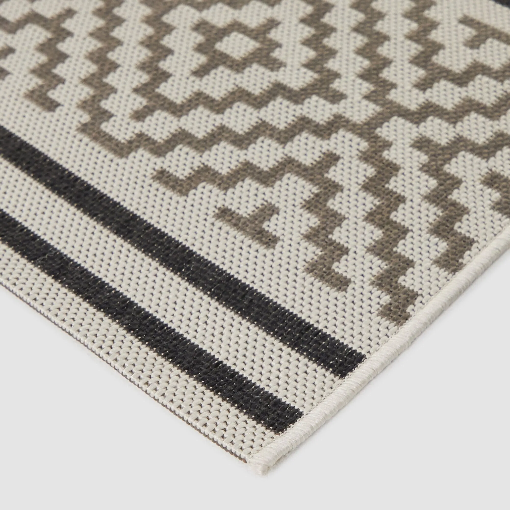Alain Transitional Stripe Indoor/Outdoor Area Rug