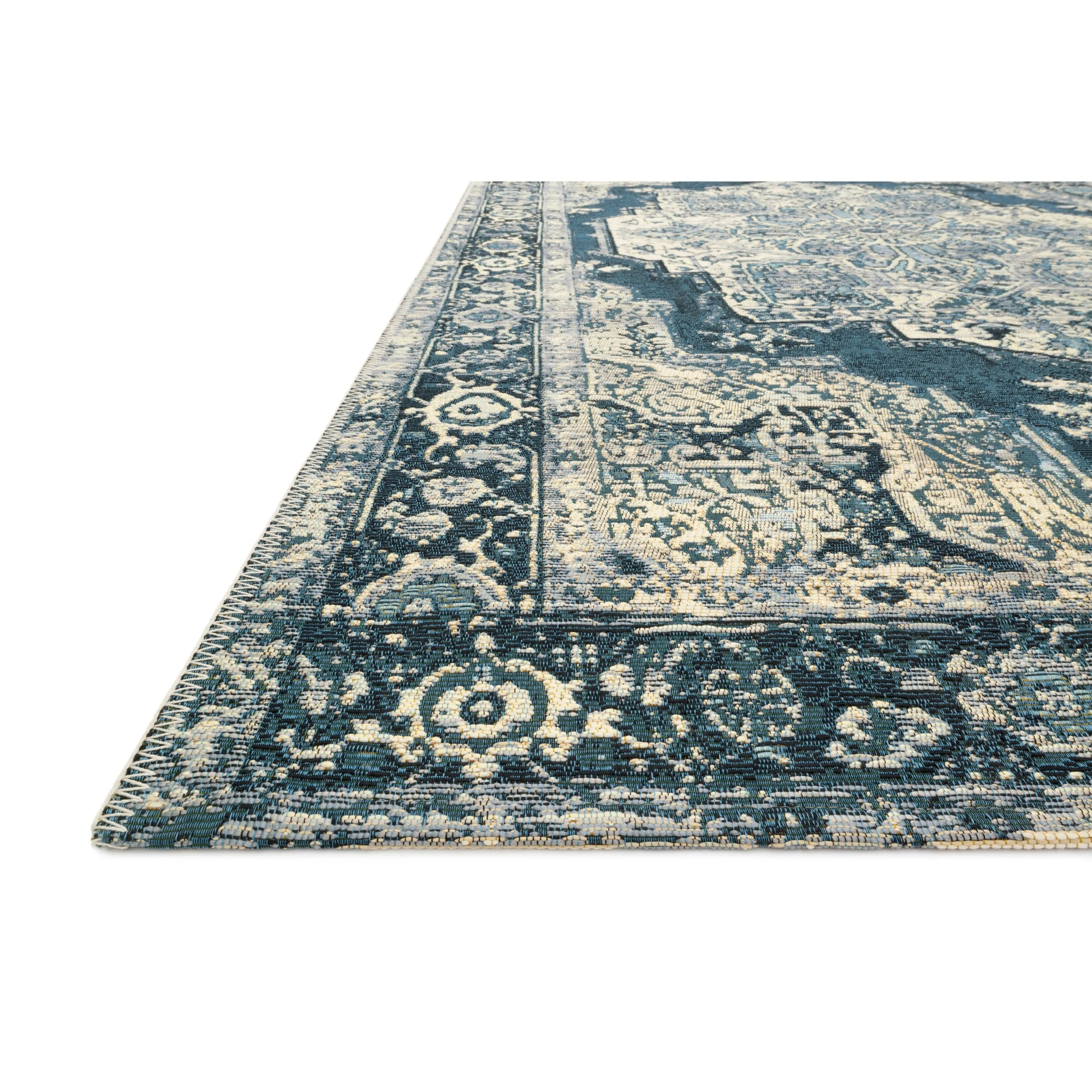 Alexander Home Armanda Modern Floral Indoor/ Outdoor Area Rug