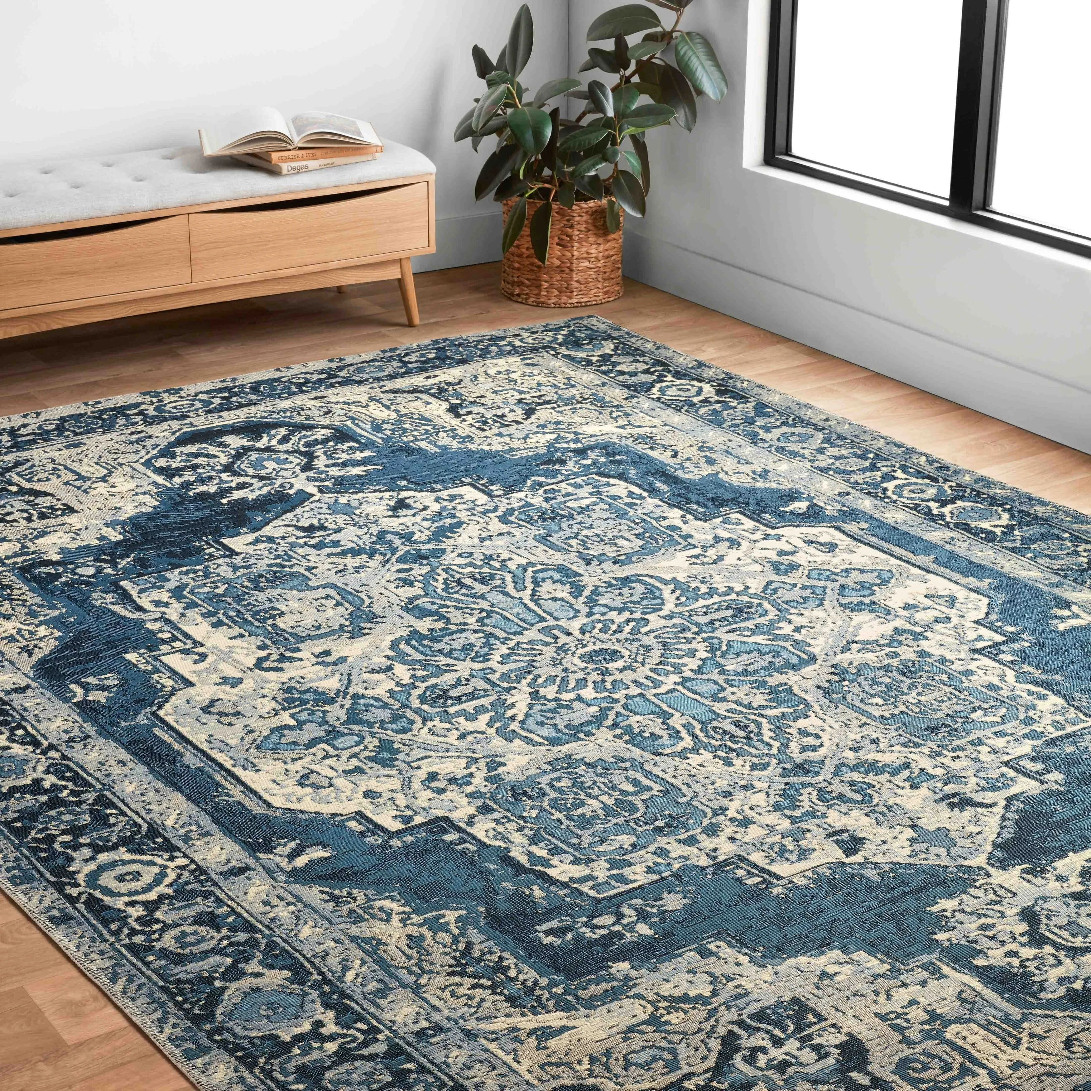 Alexander Home Armanda Modern Floral Indoor/ Outdoor Area Rug