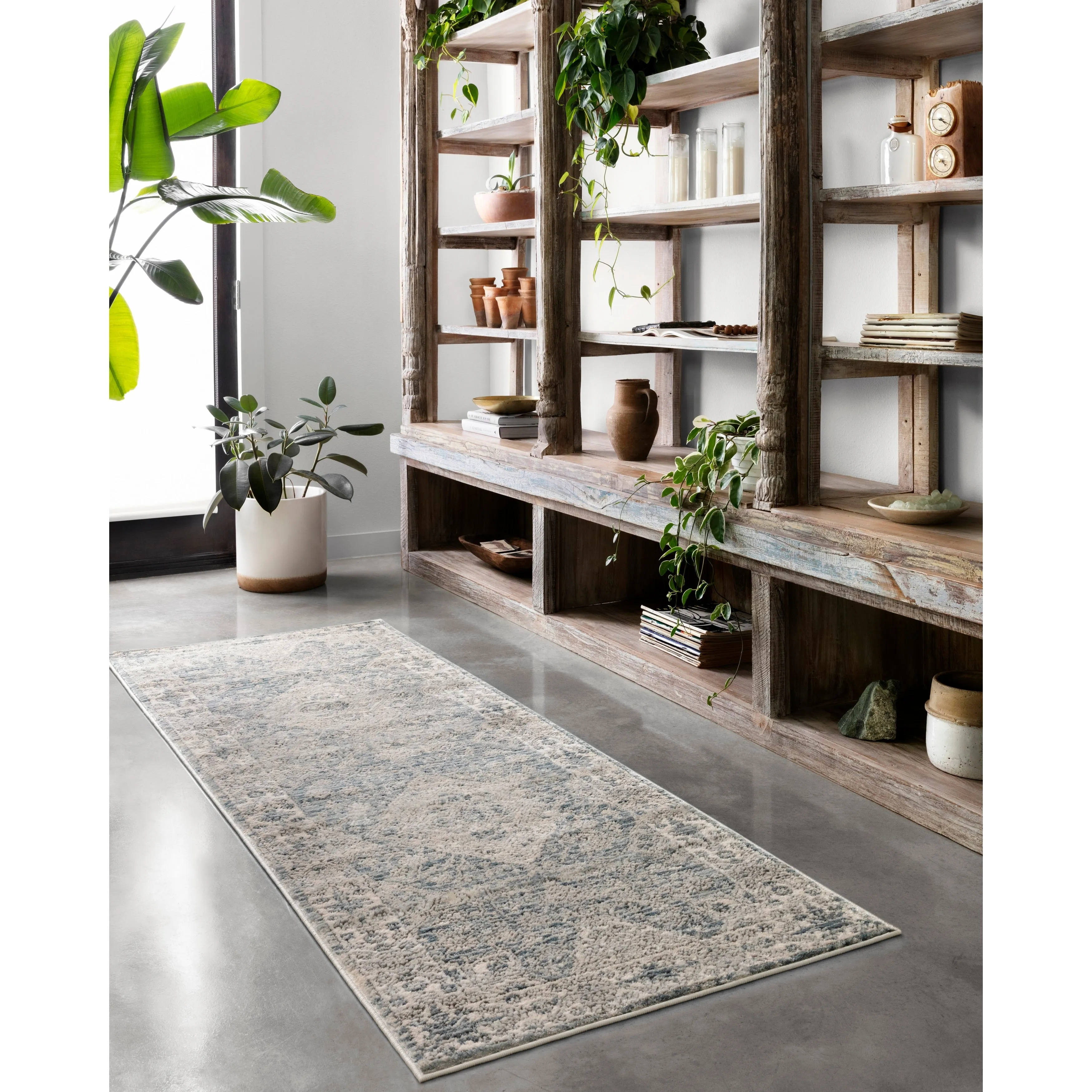 Alexander Home Josefina Diamond Floral Traditional Rug