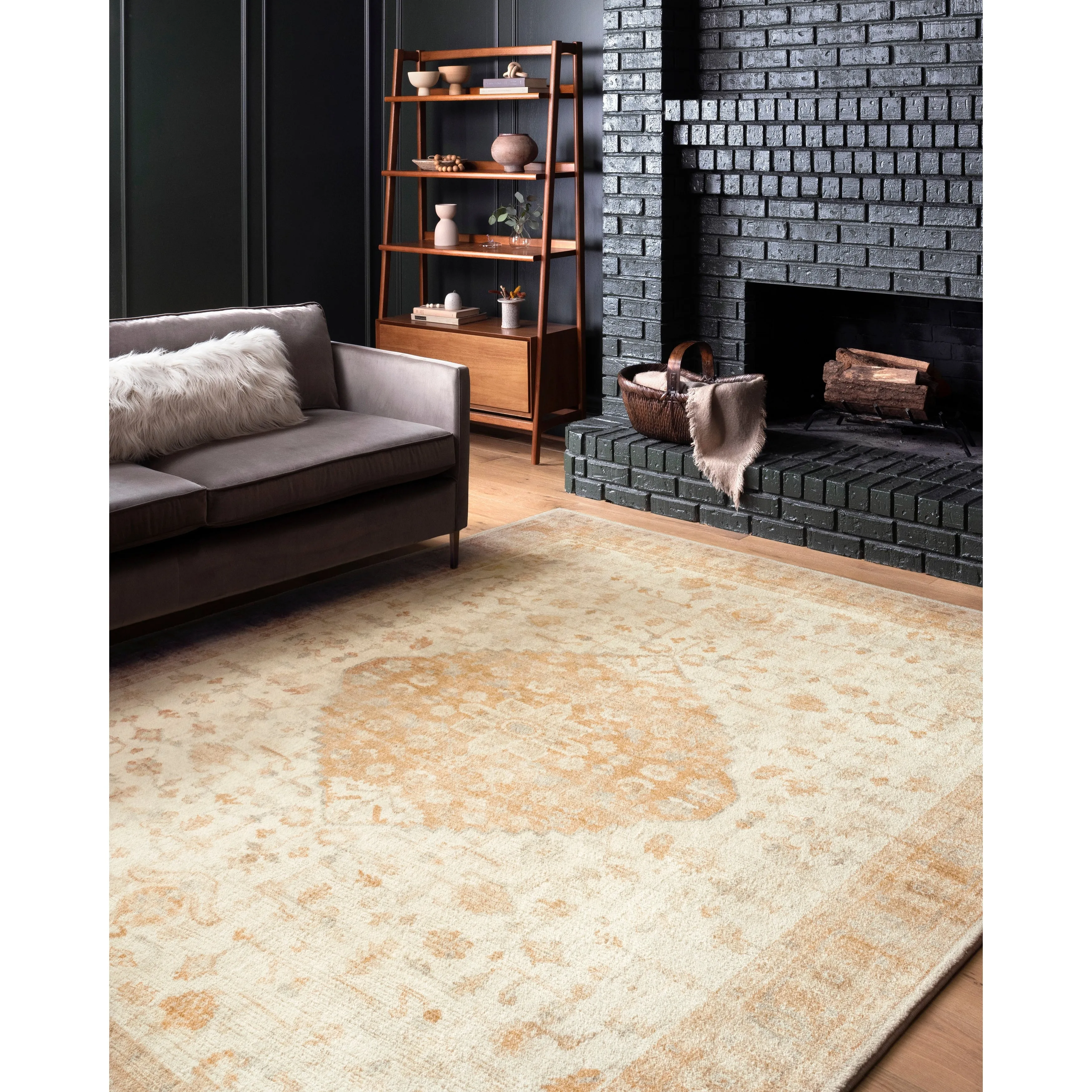 Alexander Home Juliet Medallion Ultra-Soft Distressed Oriental Rug