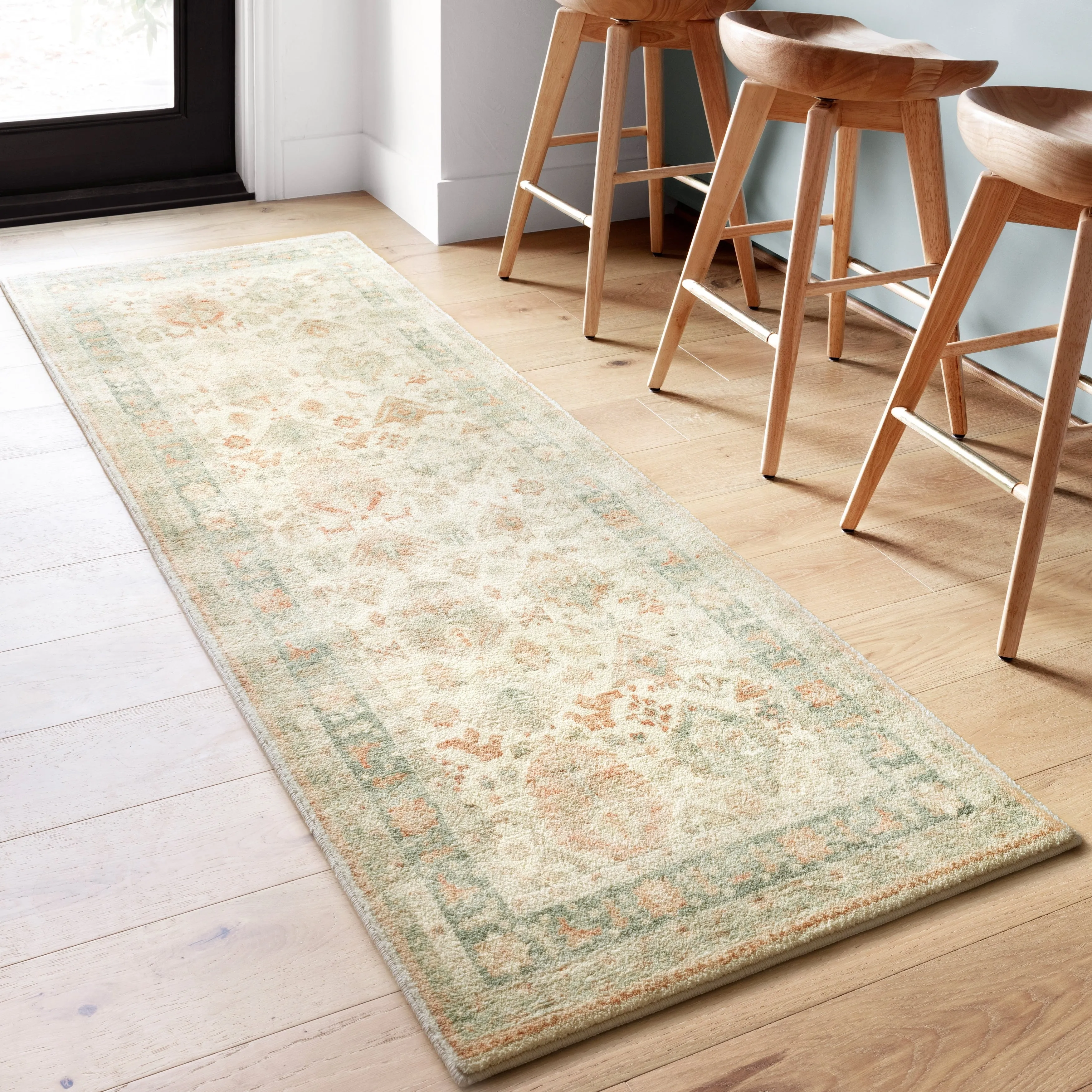 Alexander Home Juliet Ultra-Soft Distressed Traditional Persian Rug
