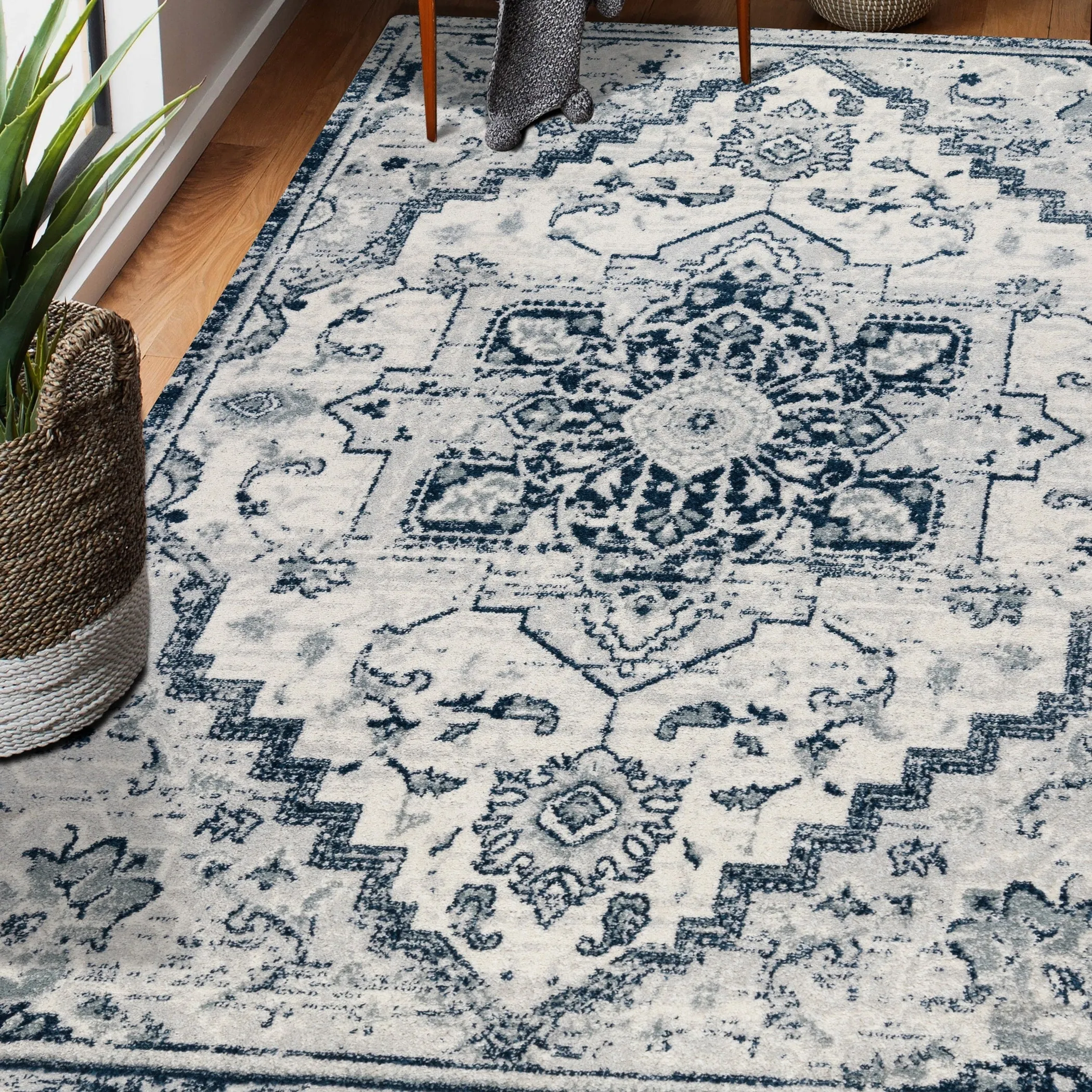 Alvia Yana Medallion Area Rug