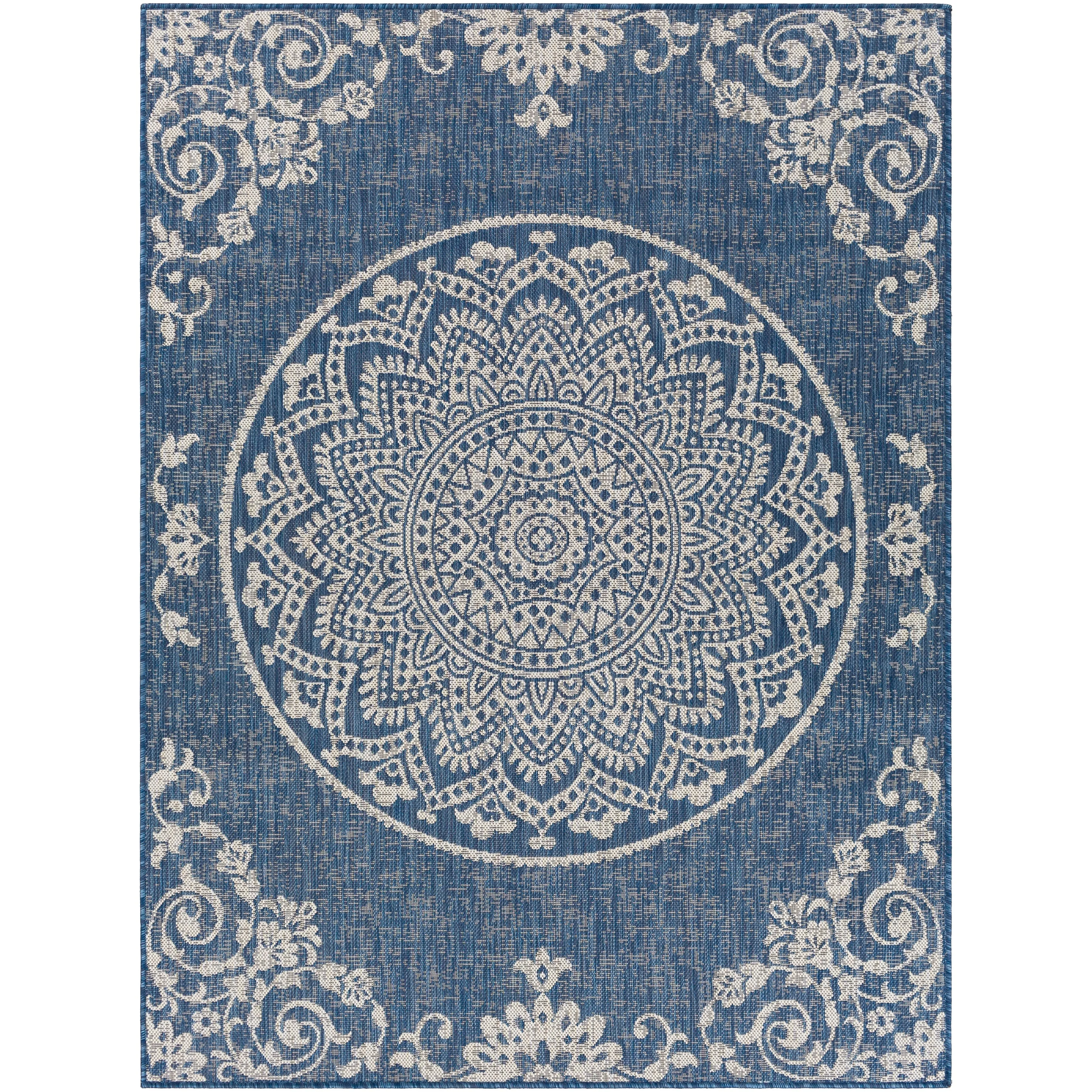 Amal Indoor/ Oudoor Casual Mandala Area Rug
