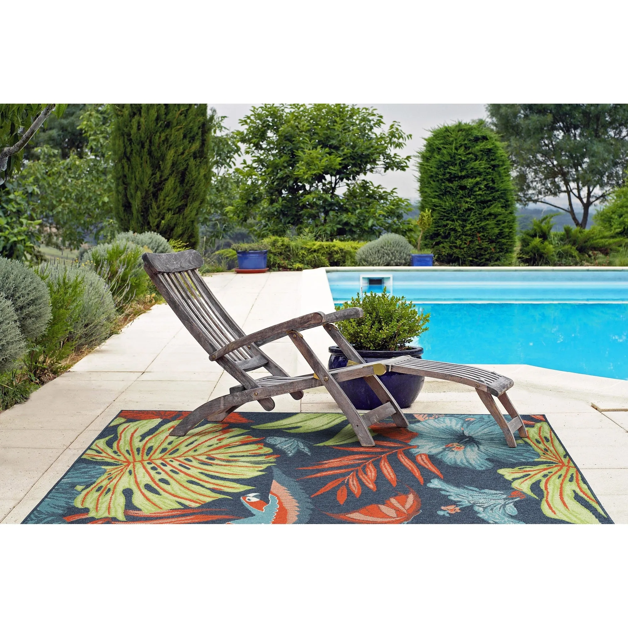 Amalie Geometric Border Coastal Polypropylene Indoor/ Outdoor Area Rug