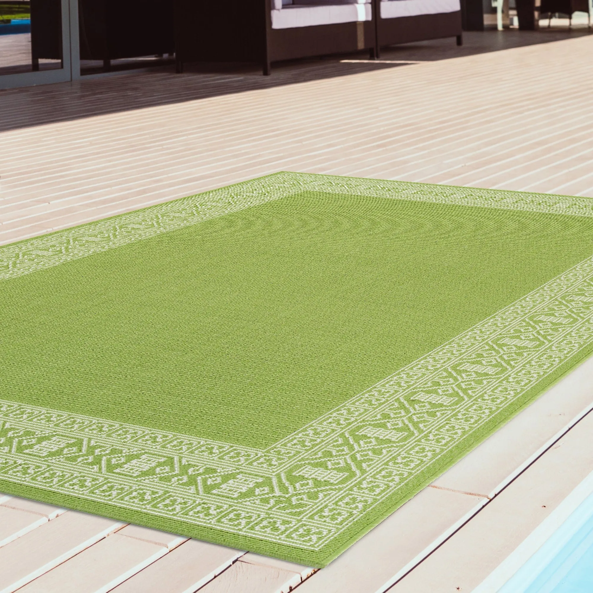 Amalie Geometric Border Coastal Polypropylene Indoor/ Outdoor Area Rug