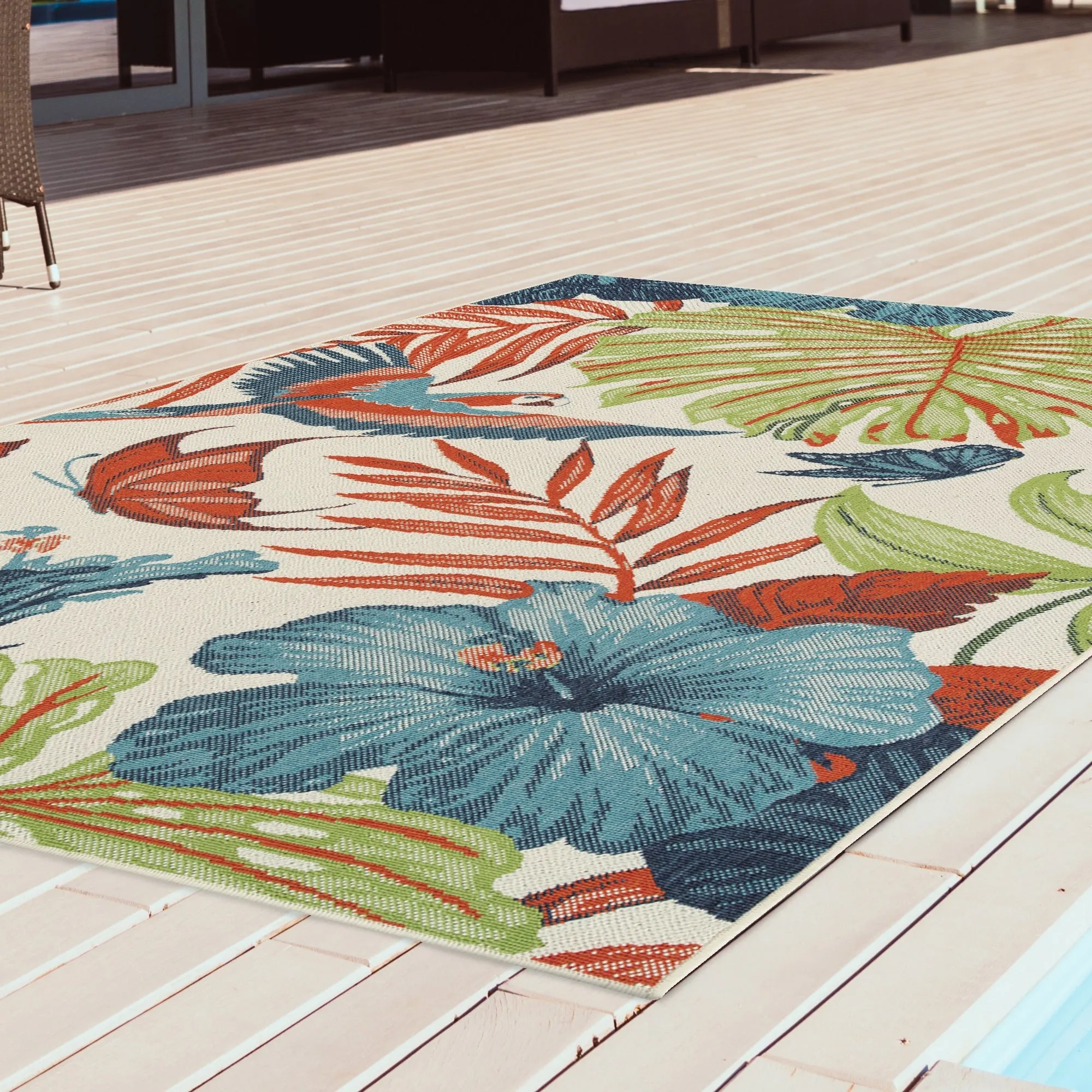 Amalie Geometric Border Coastal Polypropylene Indoor/ Outdoor Area Rug