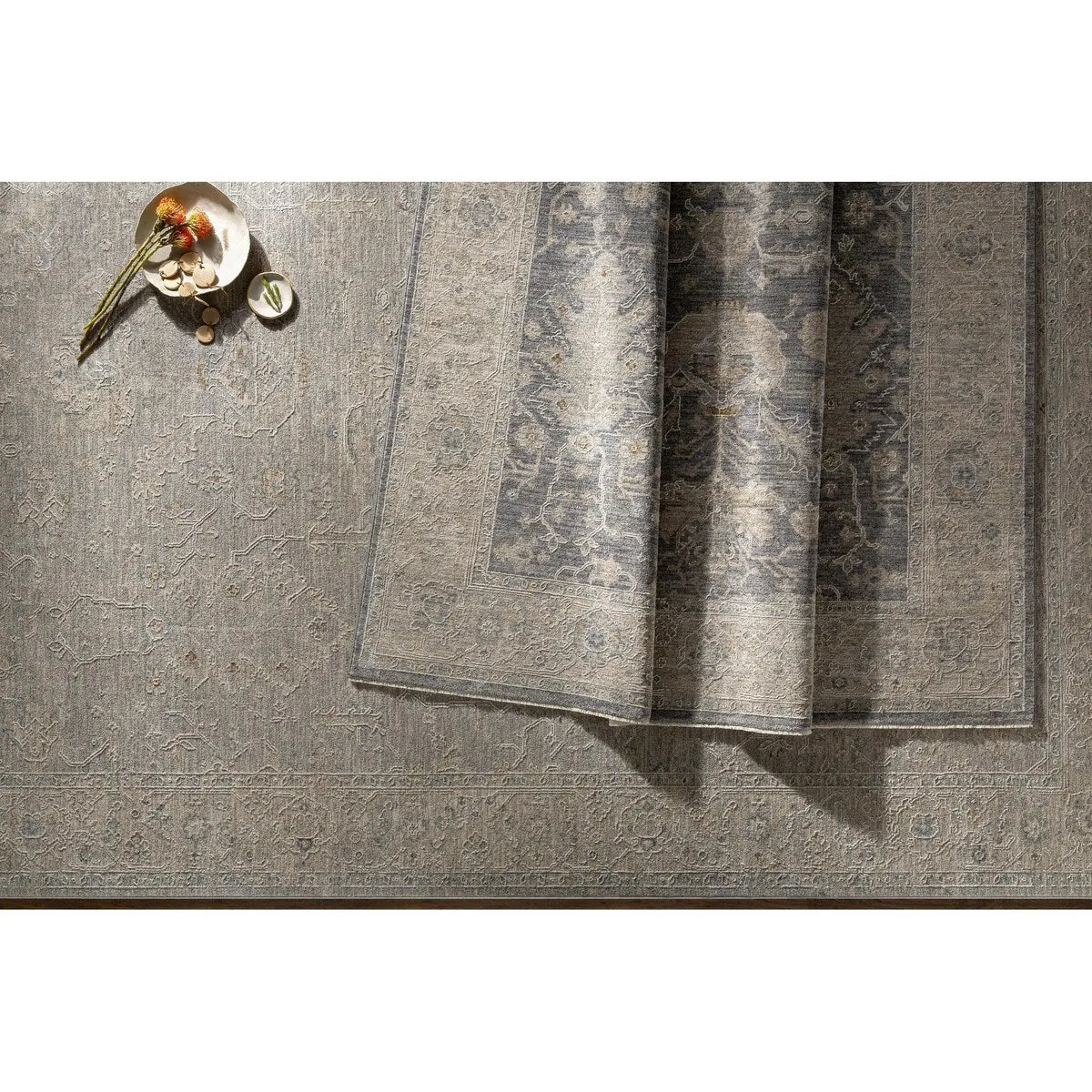 Anthony Traditional Area Rug