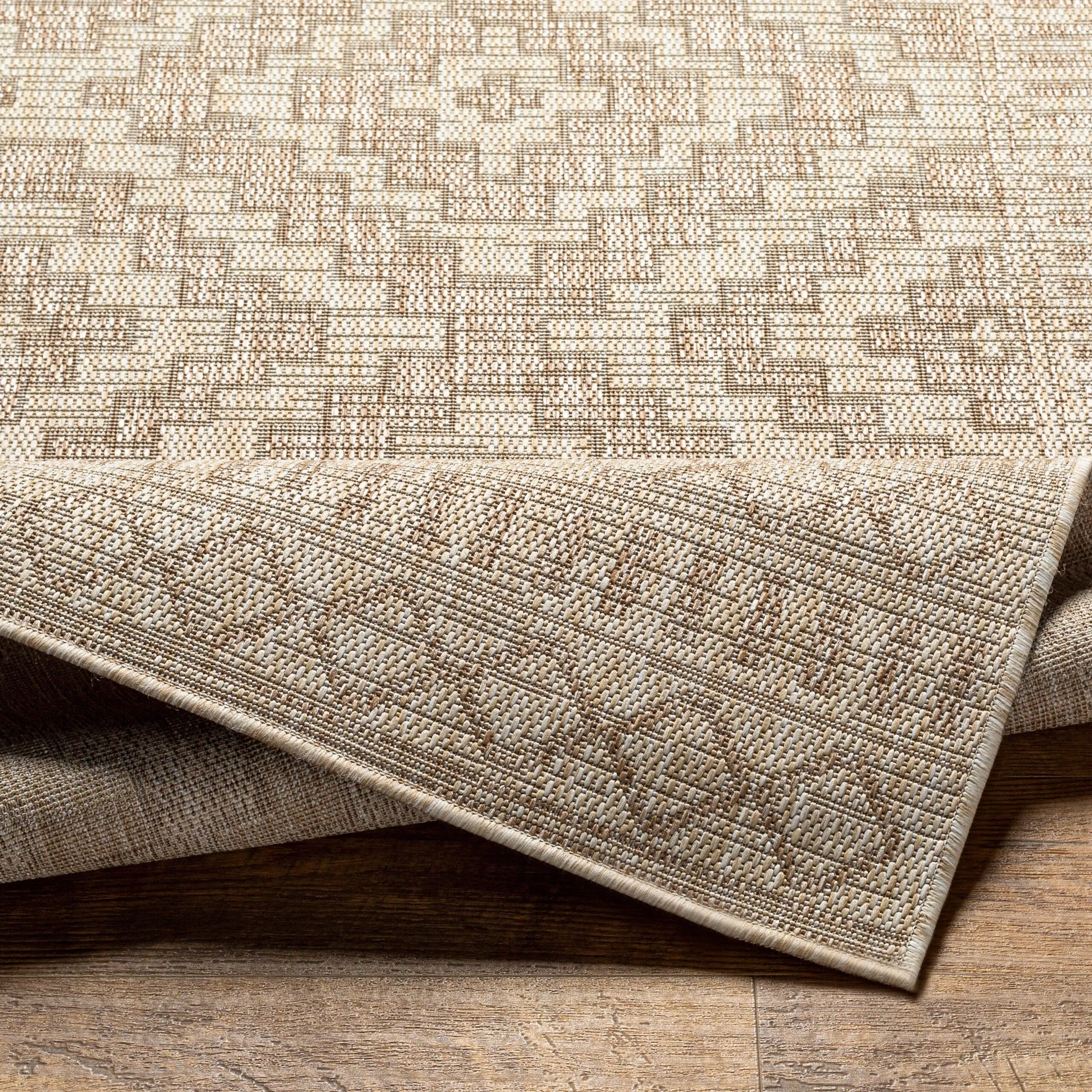 Artistic Weavers Aradra Global Diamond Indoor/ Outdoor Area Rug