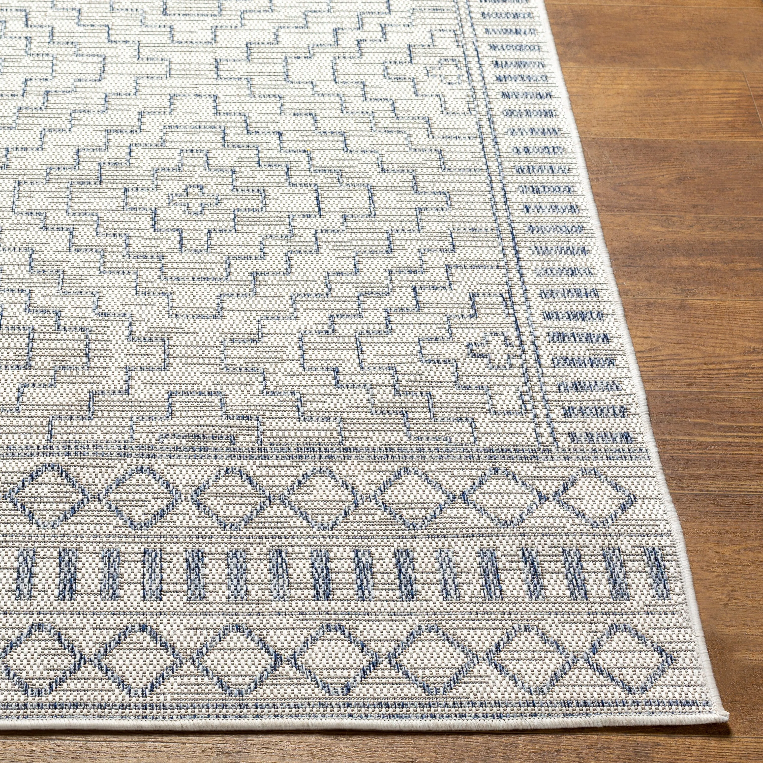 Artistic Weavers Aradra Global Diamond Indoor/ Outdoor Area Rug