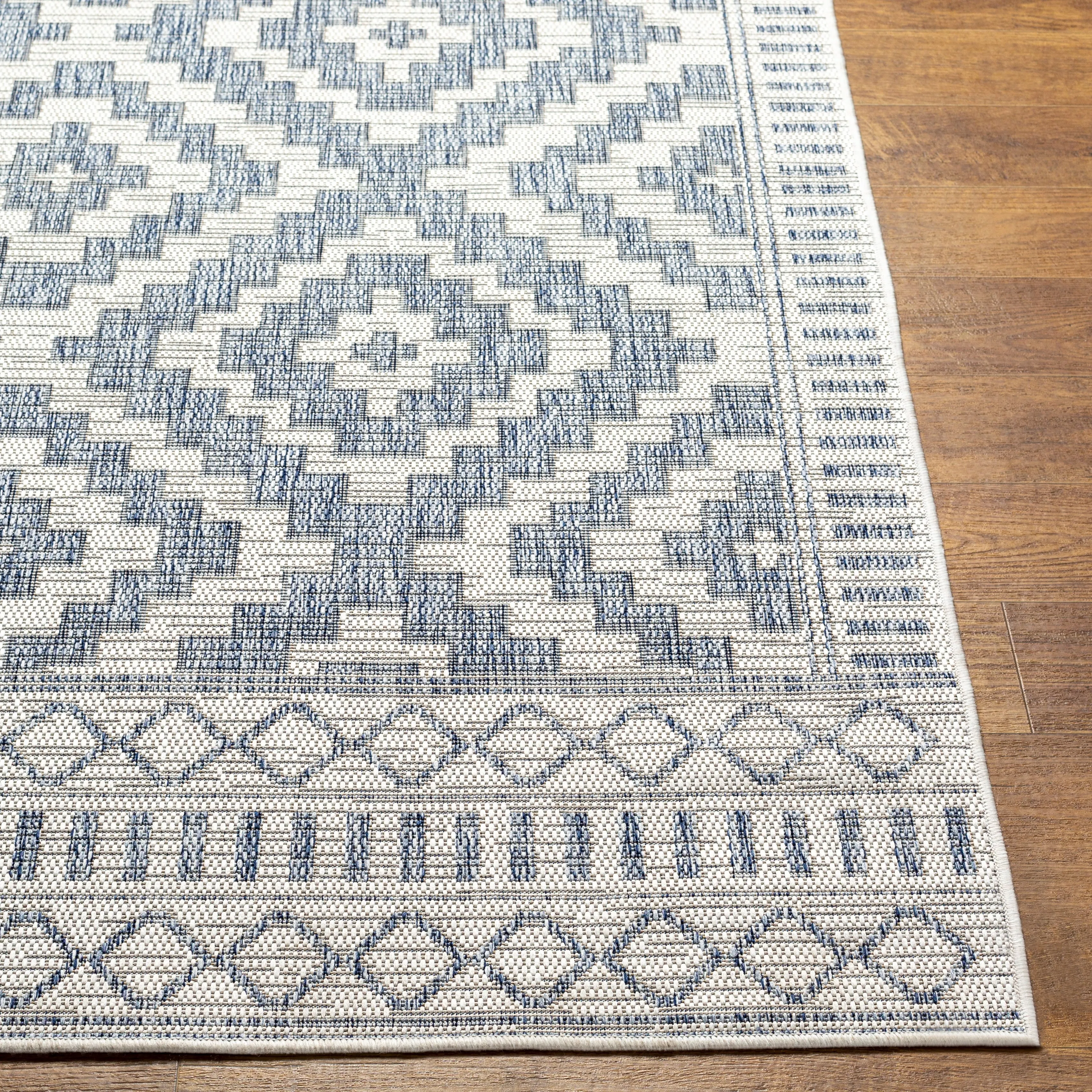 Artistic Weavers Aradra Global Diamond Indoor/ Outdoor Area Rug