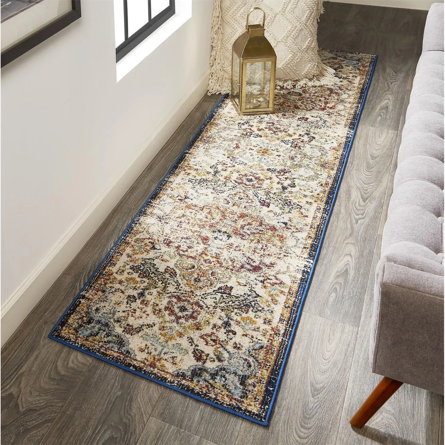 Bellini Machine Made Transitional Area Rug