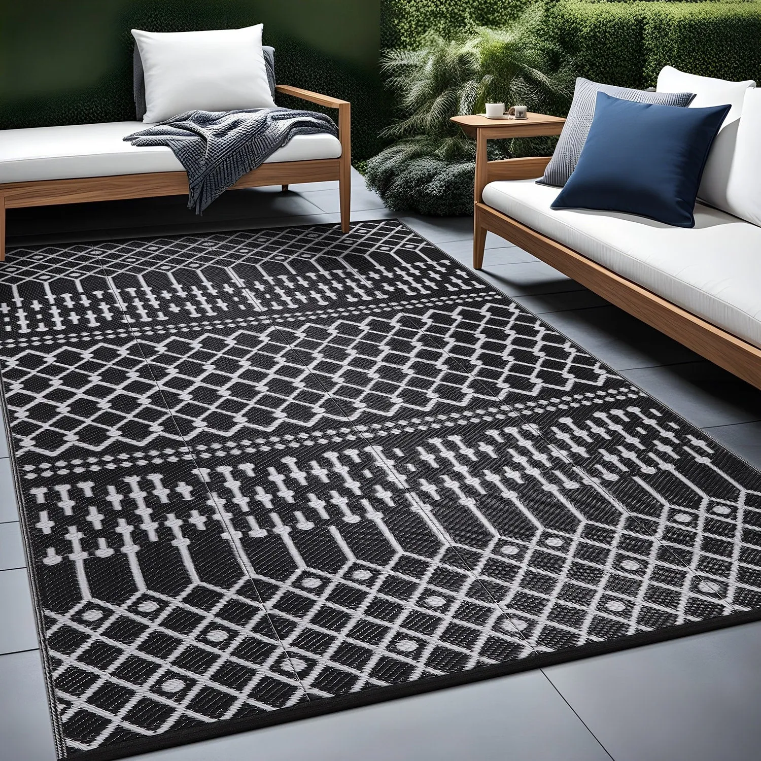 Beverly Rug Moroccan Trellis Outdoor Rug Waterproof for Patio. RV Camping