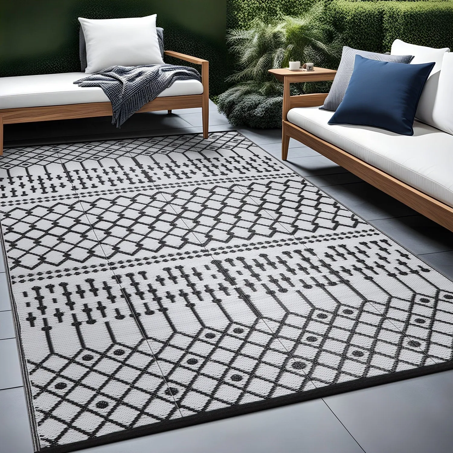 Beverly Rug Moroccan Trellis Outdoor Rug Waterproof for Patio. RV Camping