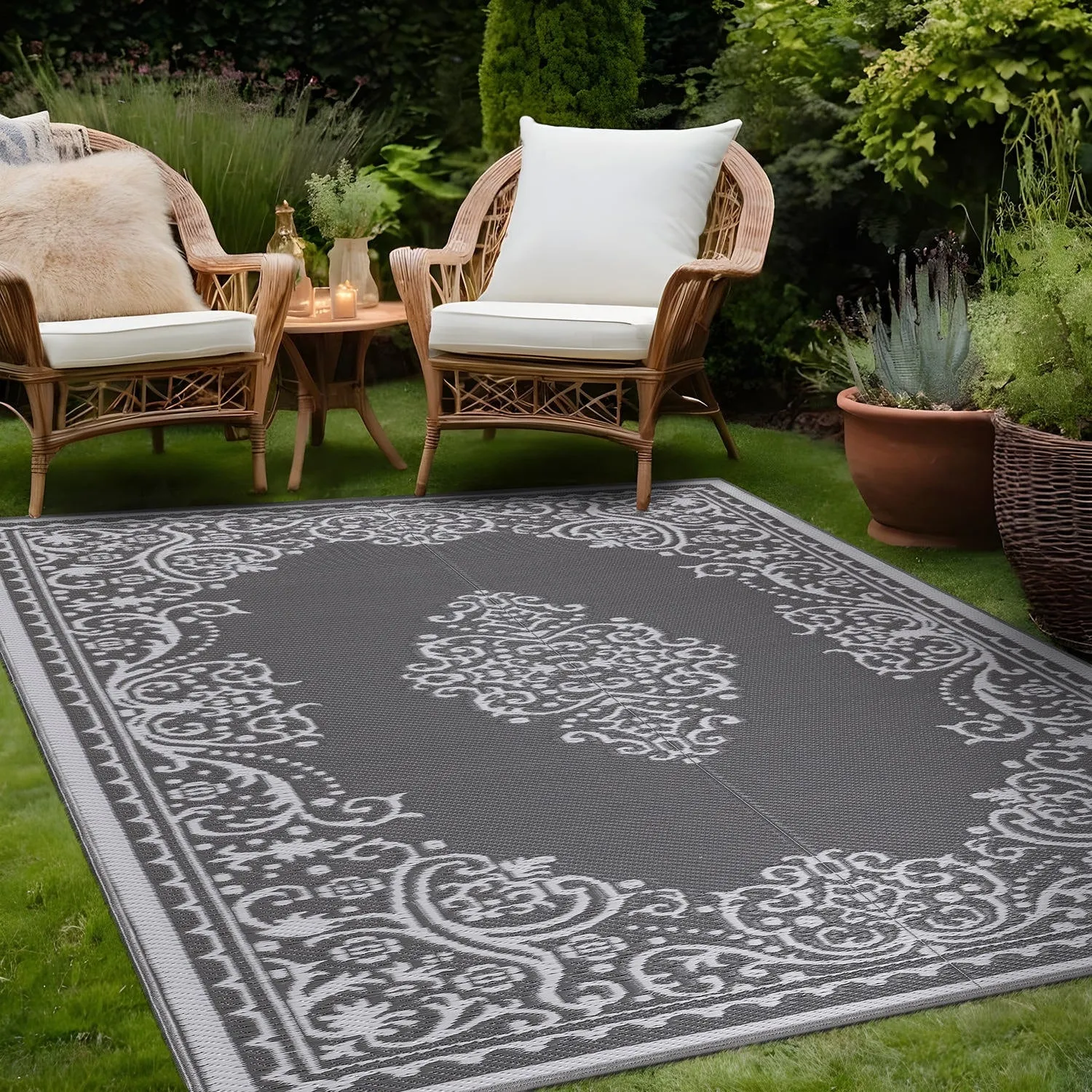 Beverly Rug Reversible Mats Plastic Outdoor Rug for Camping. Patio. Backyard. RV. Picnic. Deck
