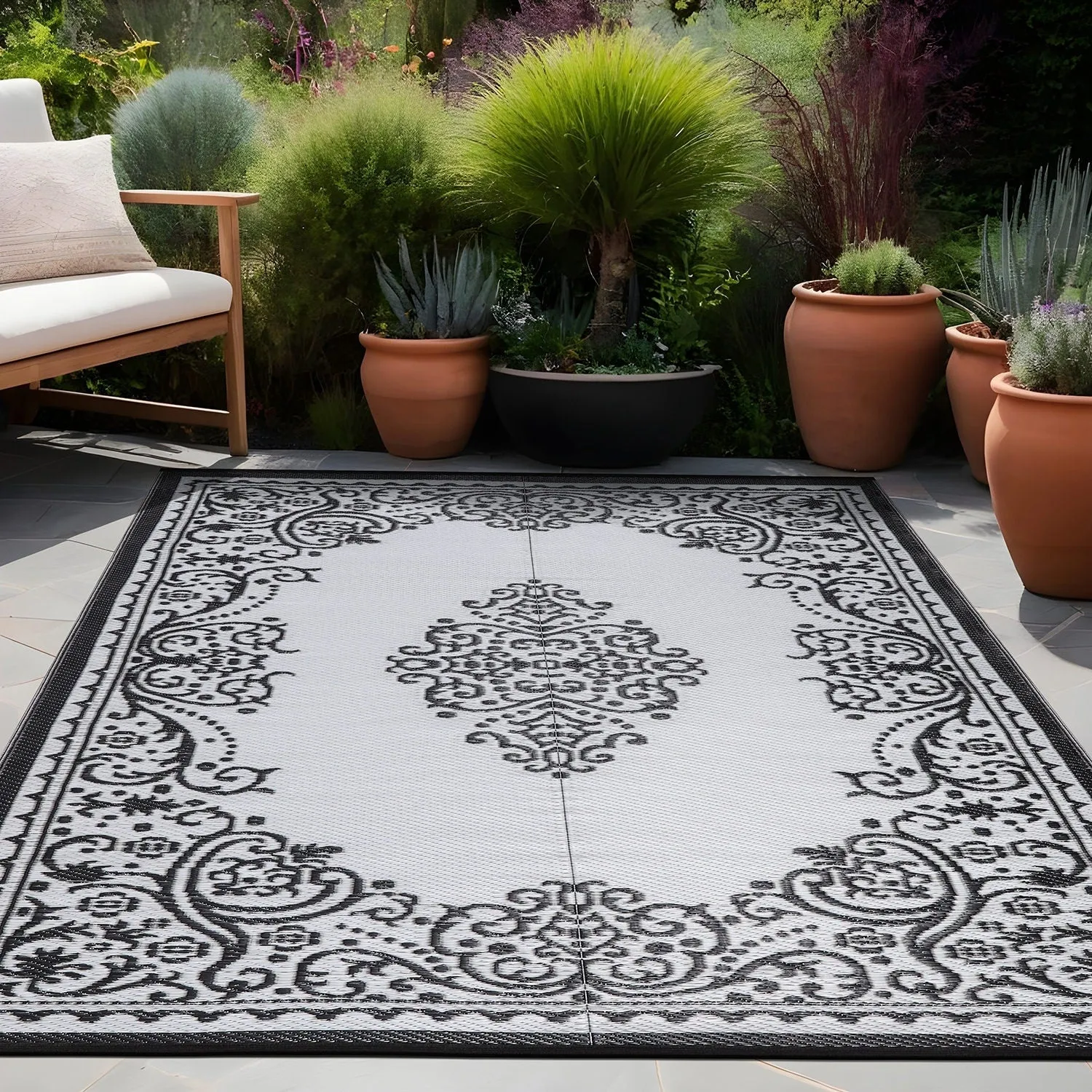 Beverly Rug Reversible Mats Plastic Outdoor Rug for Camping. Patio. Backyard. RV. Picnic. Deck
