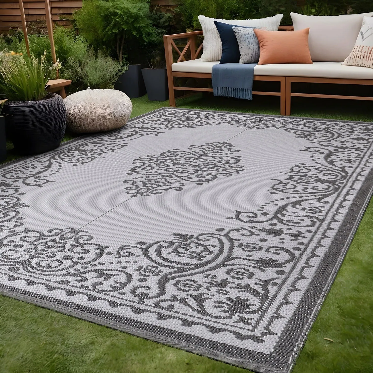 Beverly Rug Reversible Mats Plastic Outdoor Rug for Camping. Patio. Backyard. RV. Picnic. Deck