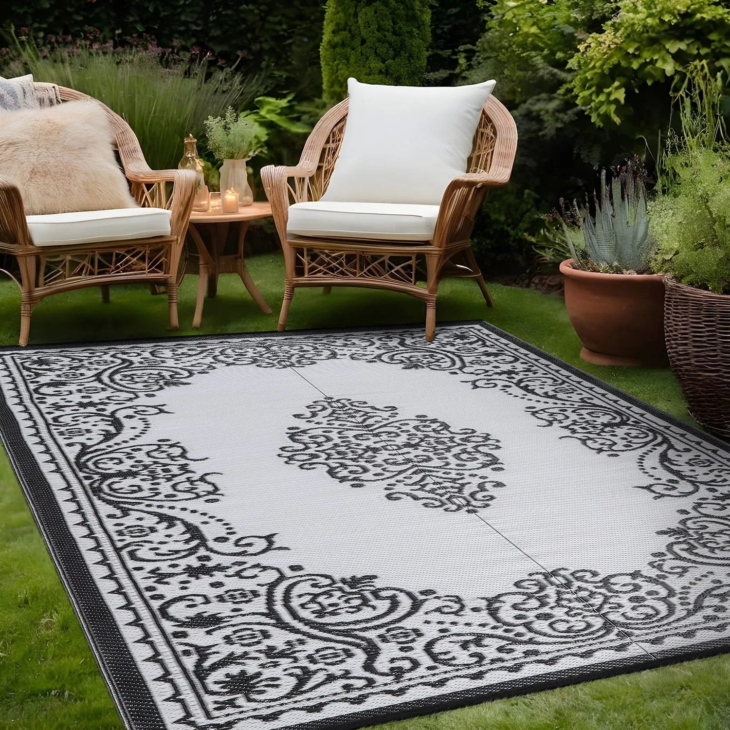 Beverly Rug Reversible Mats Plastic Outdoor Rug for Camping. Patio. Backyard. RV. Picnic. Deck