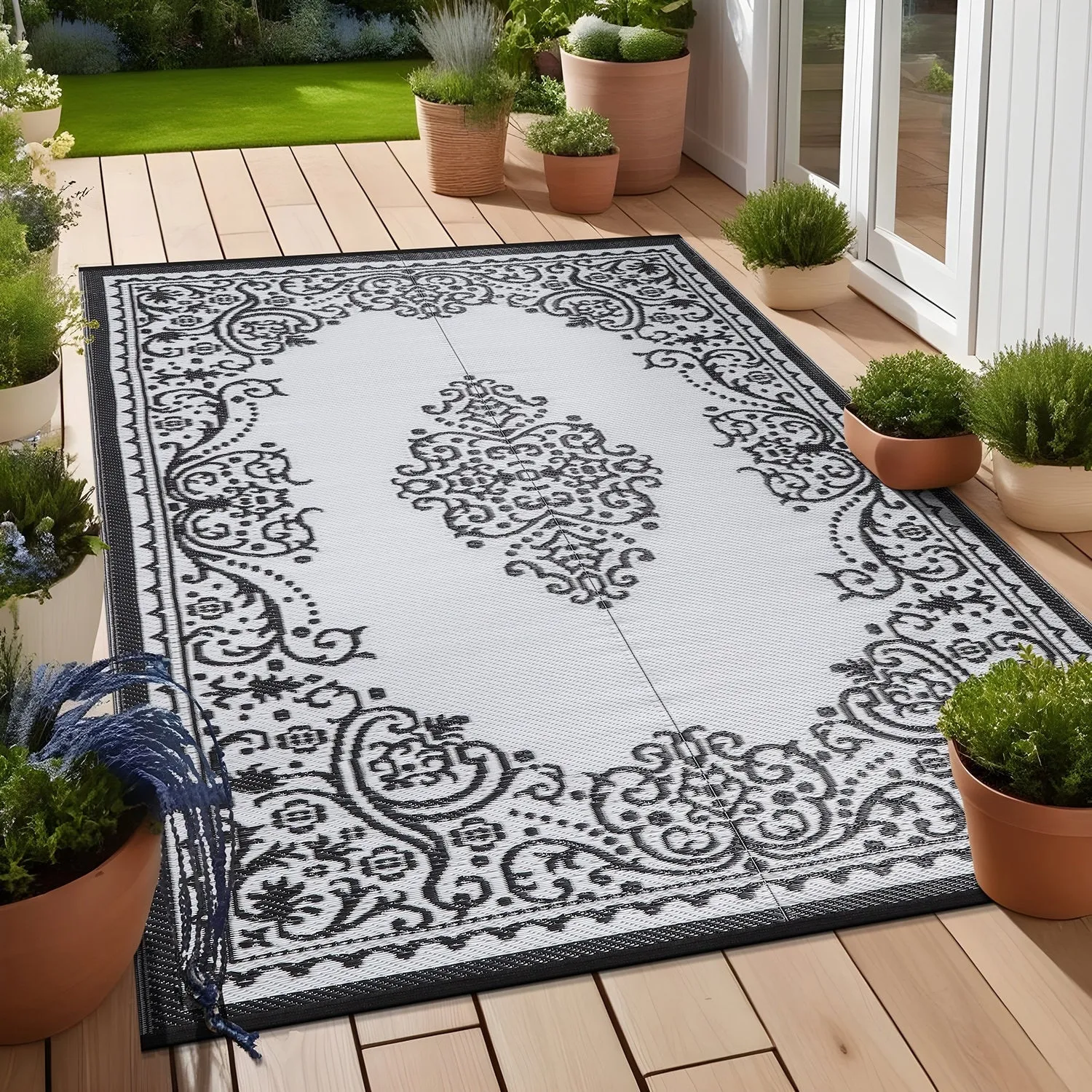 Beverly Rug Reversible Mats Plastic Outdoor Rug for Camping. Patio. Backyard. RV. Picnic. Deck