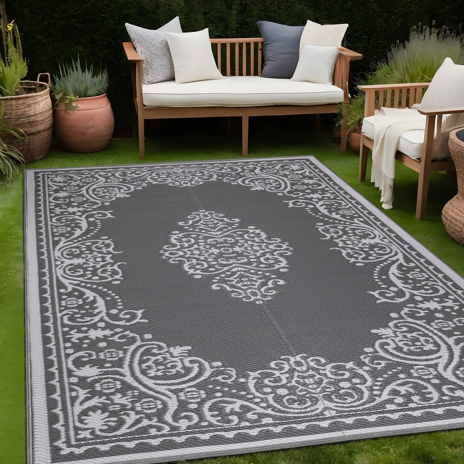 Beverly Rug Reversible Mats Plastic Outdoor Rug for Camping. Patio. Backyard. RV. Picnic. Deck