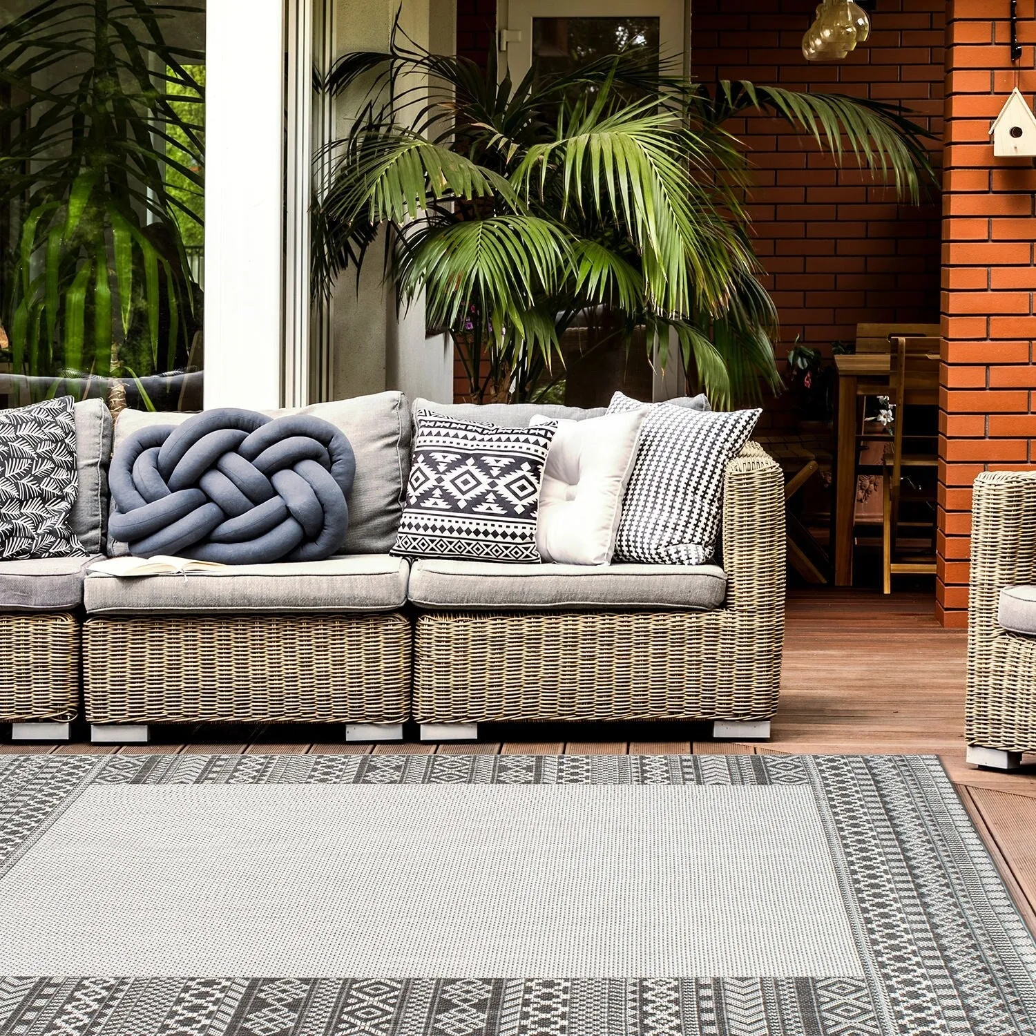Bohemian Bordered Indoor/Outdoor Flatweave Waterproof Backyard Patio Area Rug