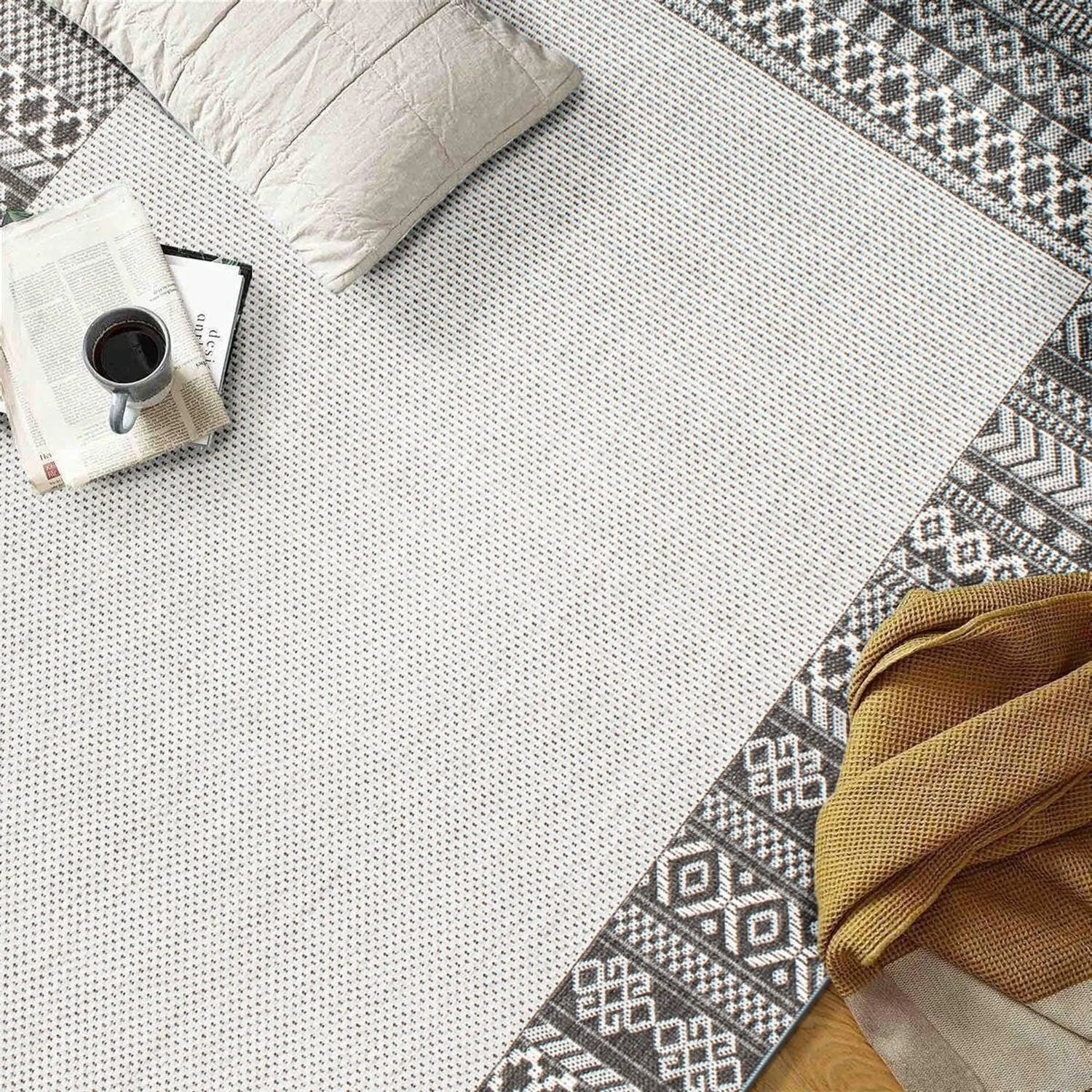 Bohemian Bordered Indoor/Outdoor Flatweave Waterproof Backyard Patio Area Rug