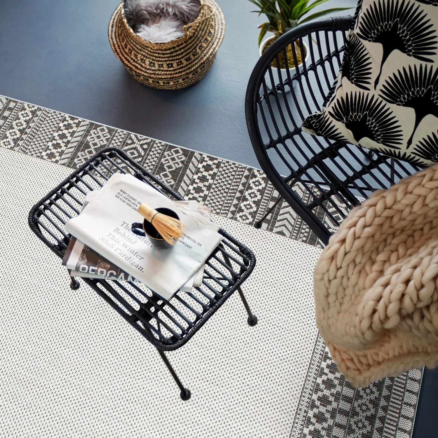 Bohemian Bordered Indoor/Outdoor Flatweave Waterproof Backyard Patio Area Rug