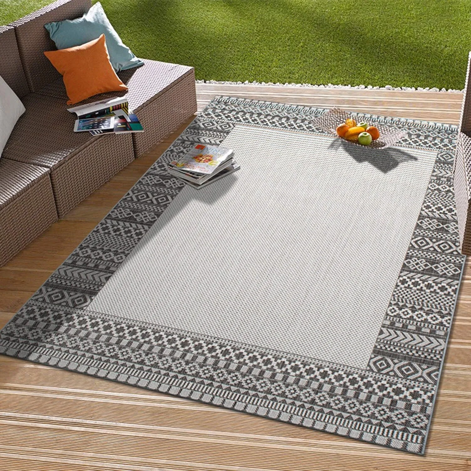 Bohemian Bordered Indoor/Outdoor Flatweave Waterproof Backyard Patio Area Rug