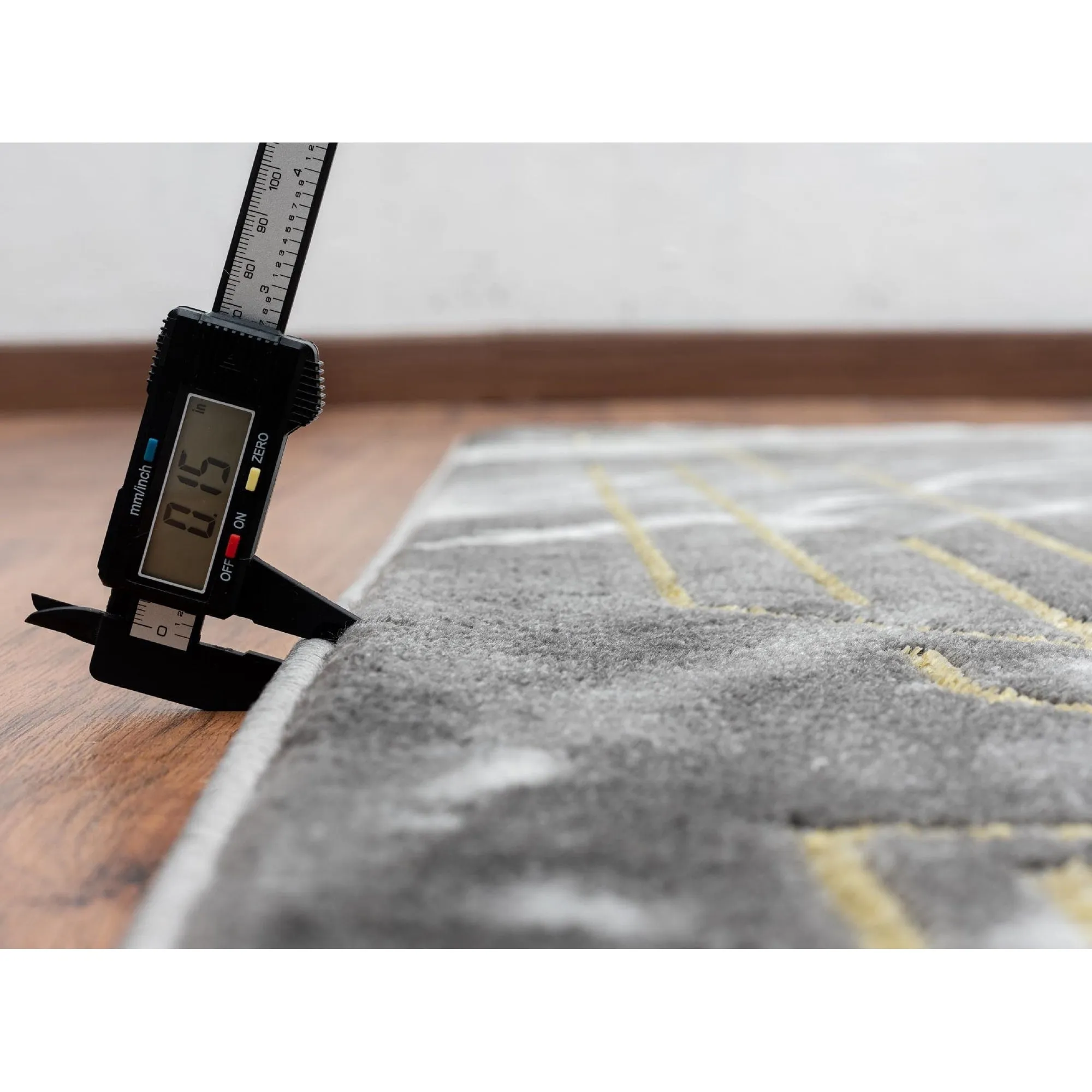 Brooklyn Collection Abstract Grey/Gold Border Area Rug