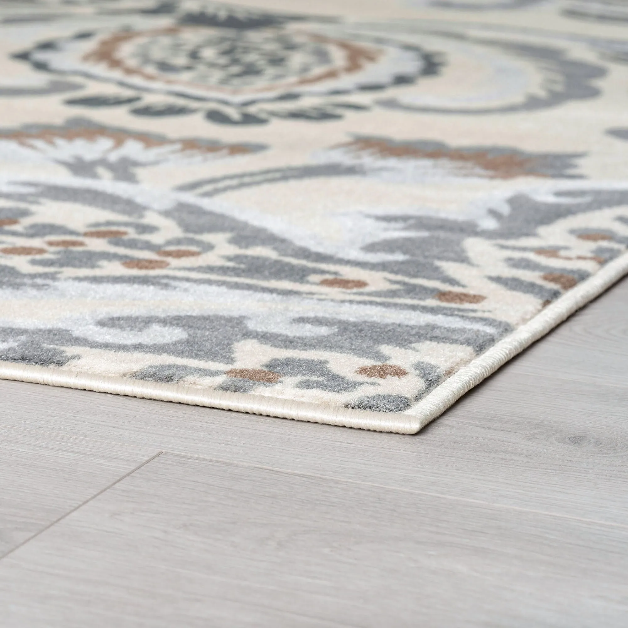 Carrington Farmhouse Floral & Botanical Indoor Area Rug