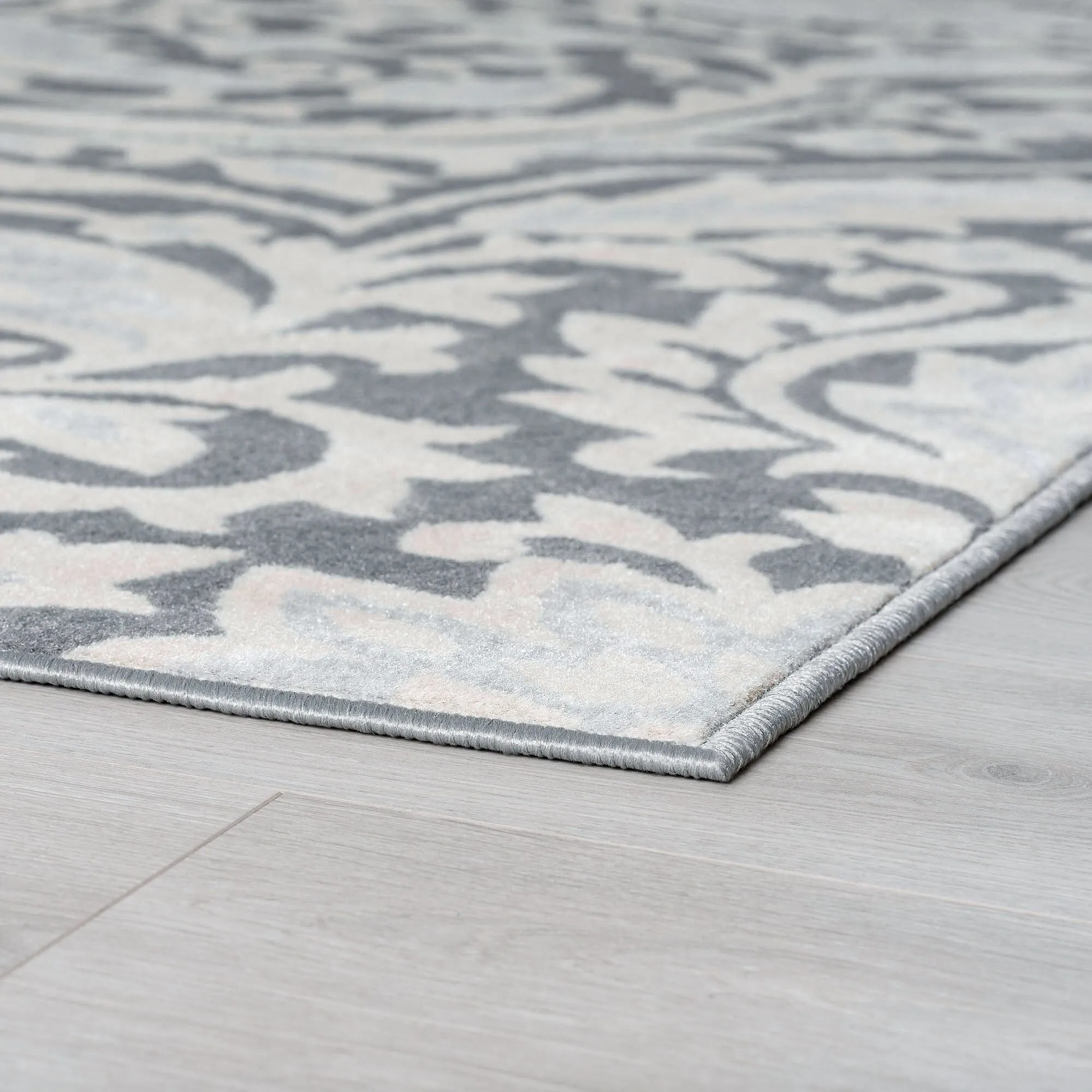 Carrington Farmhouse Floral & Botanical Indoor Area Rug