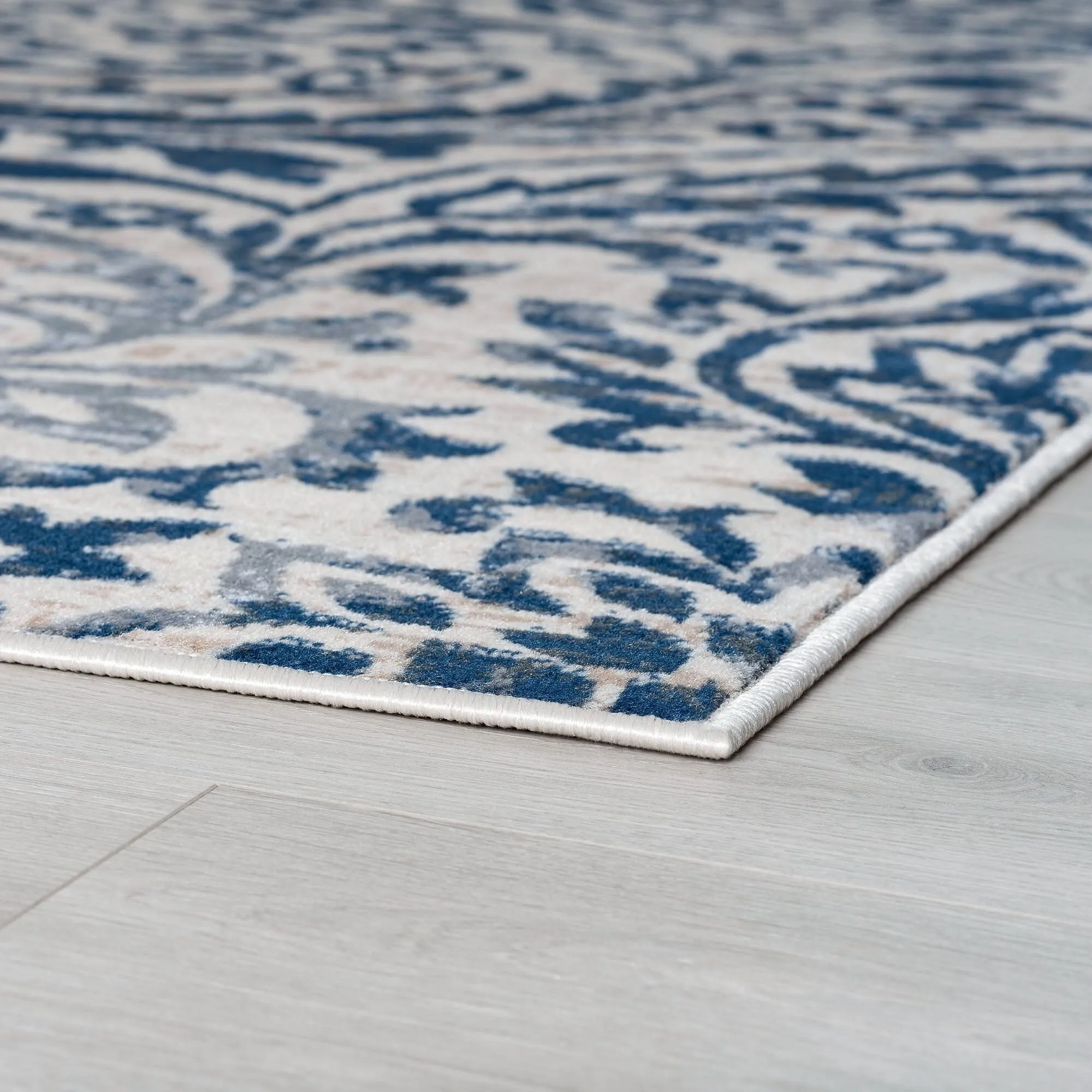 Carrington Farmhouse Floral & Botanical Indoor Area Rug