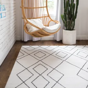 Carson Carrington Isgarde Diamond Area Rug