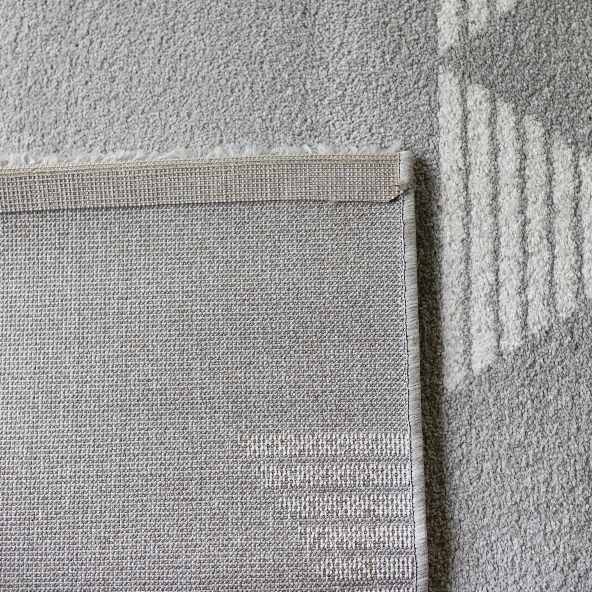 Carson Carrington Islingby Modern Geometric Area Rug