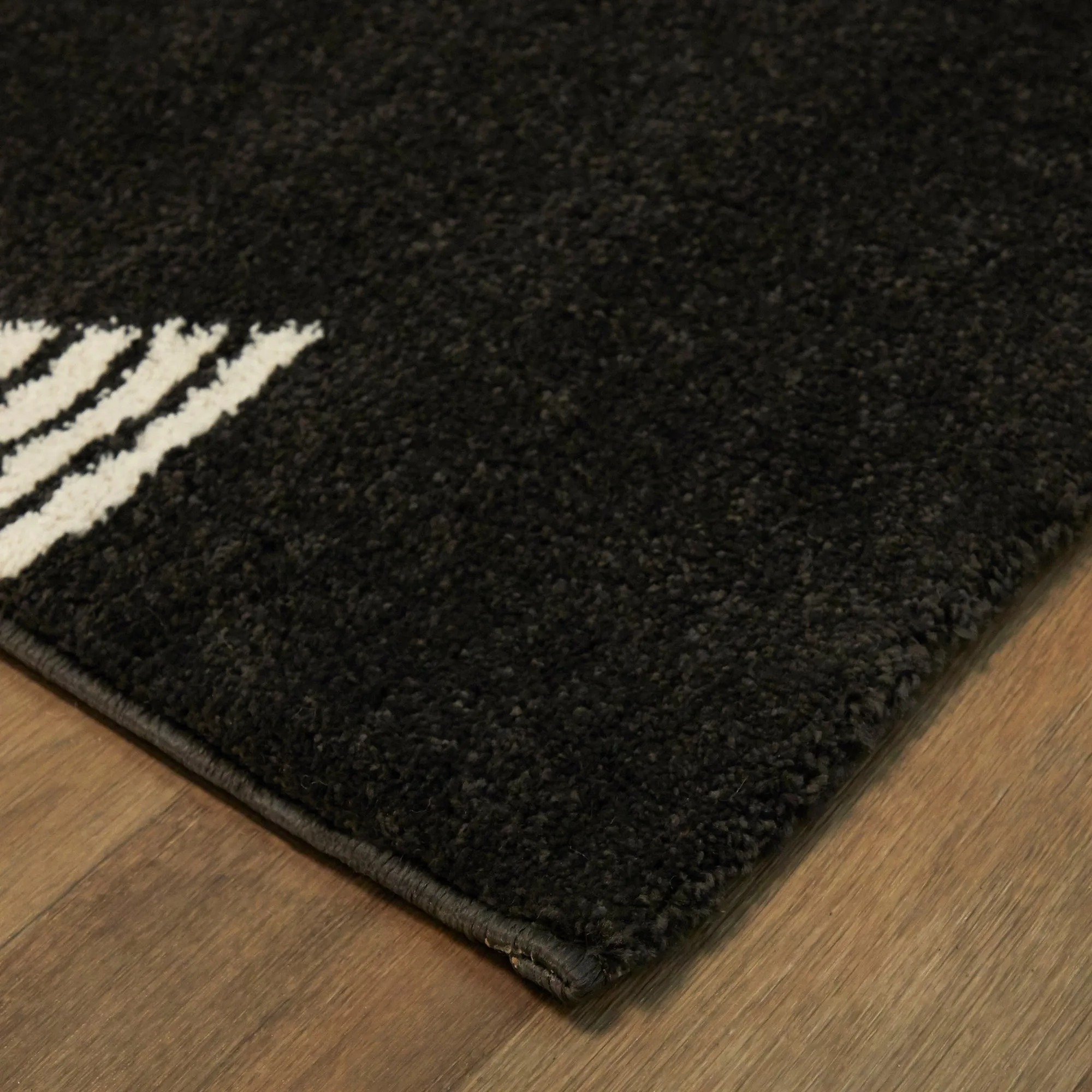 Carson Carrington Islingby Modern Geometric Area Rug