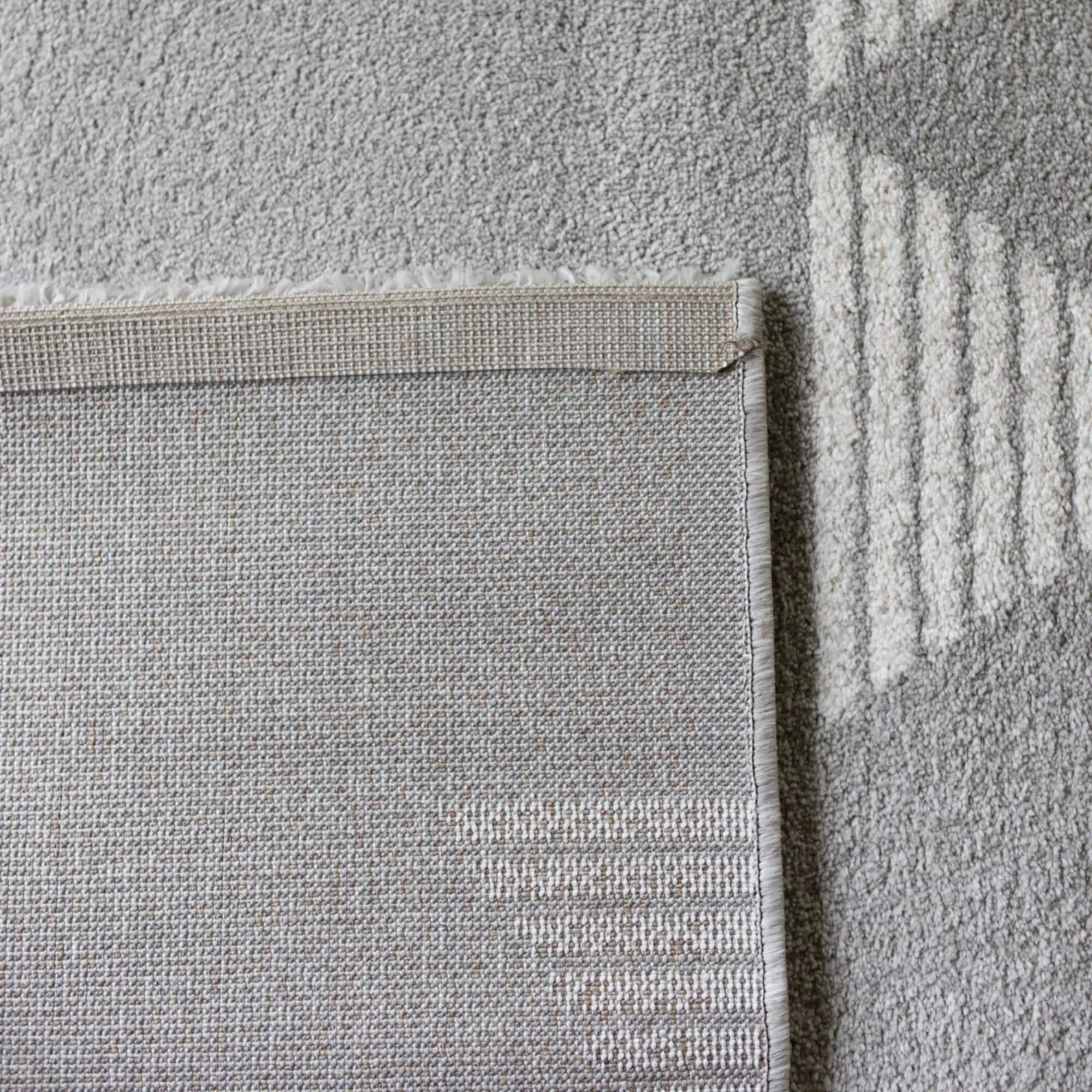 Carson Carrington Islingby Modern Geometric Area Rug