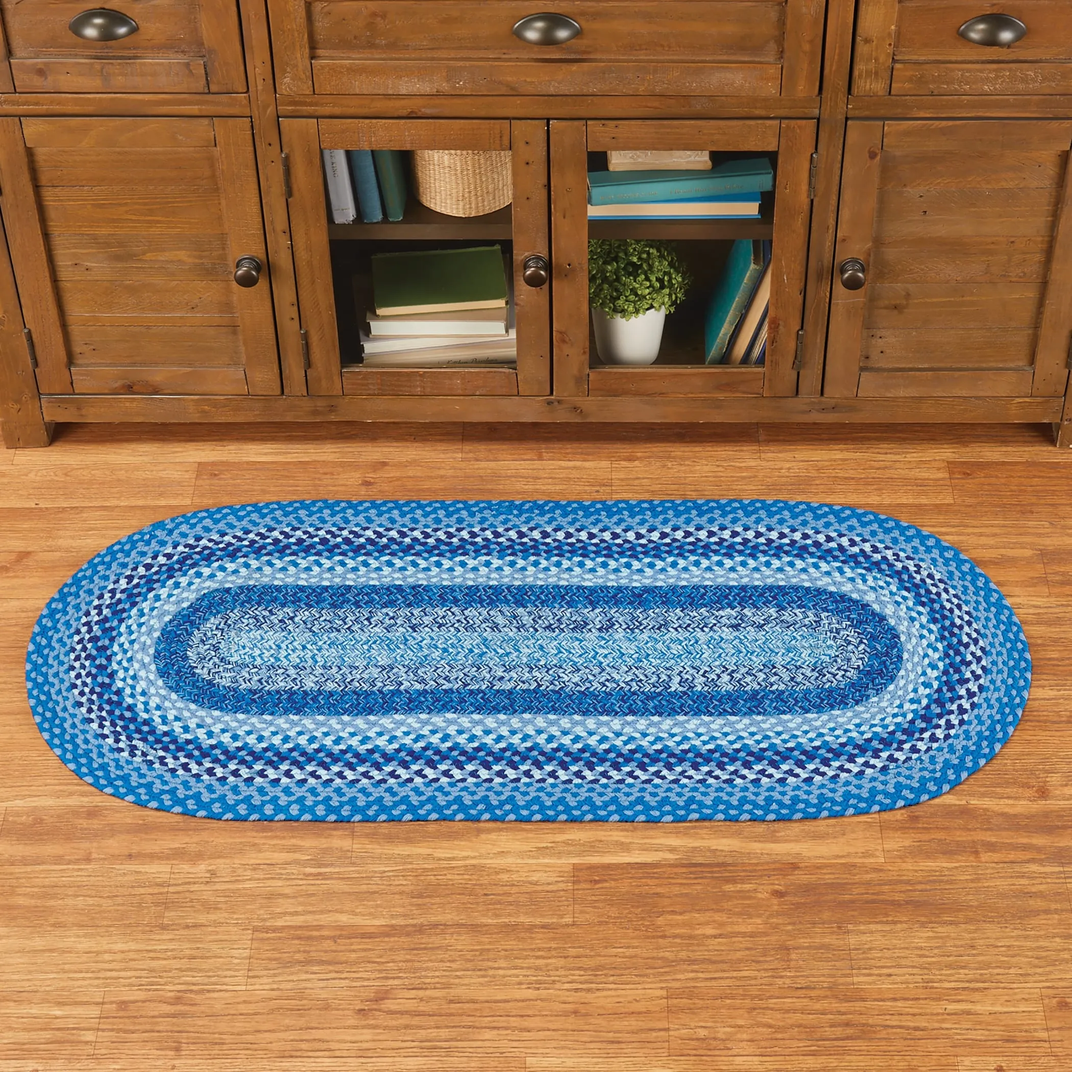 Classic Farmhouse Braided Kitchen Accent Rug