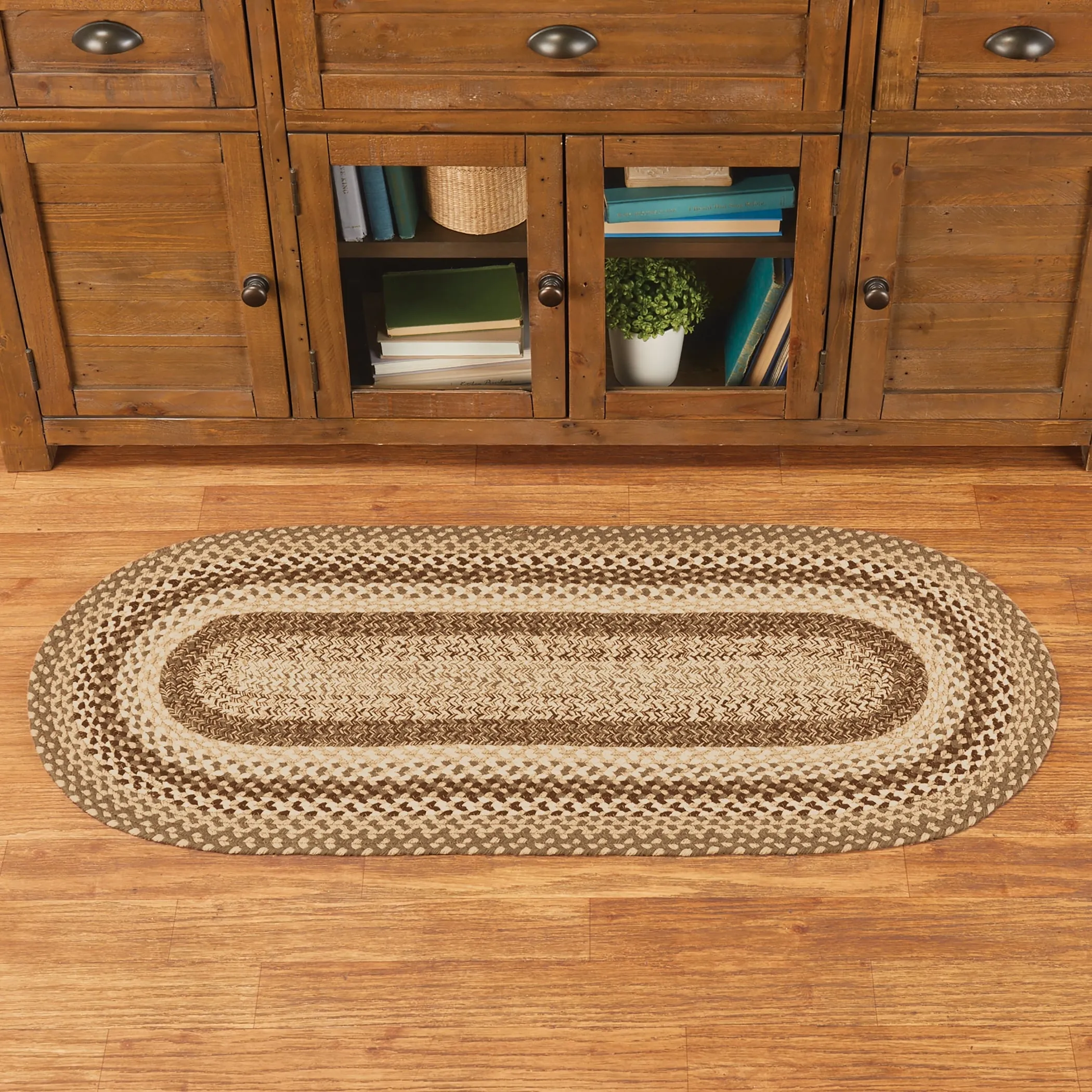 Classic Farmhouse Braided Kitchen Accent Rug