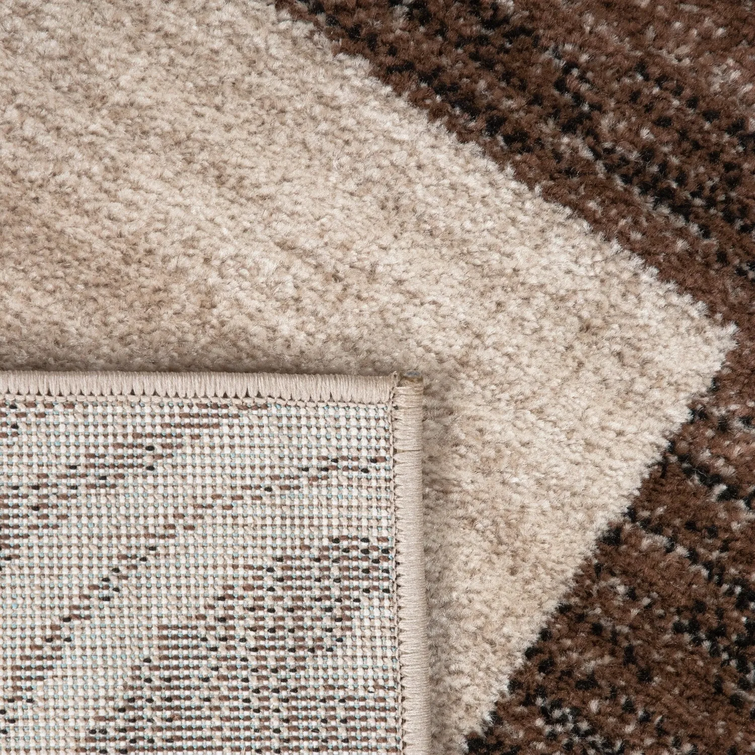Classic Living Room Rug With Patchwork Design Modern checkered pattern