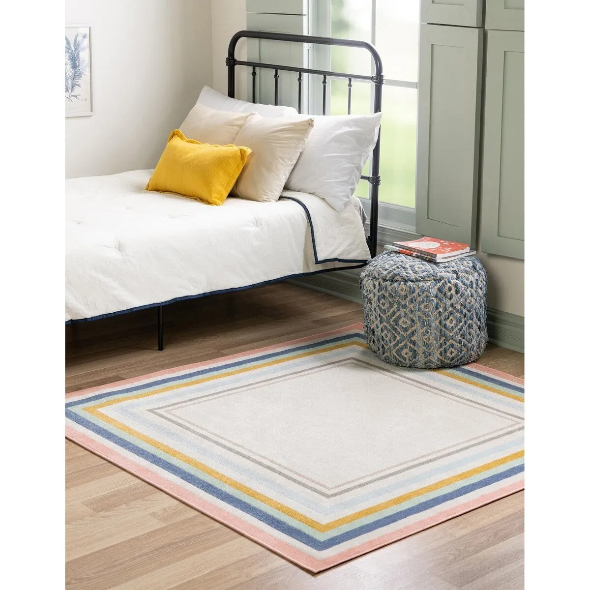 Contemporary Heloise Collection Area Rug