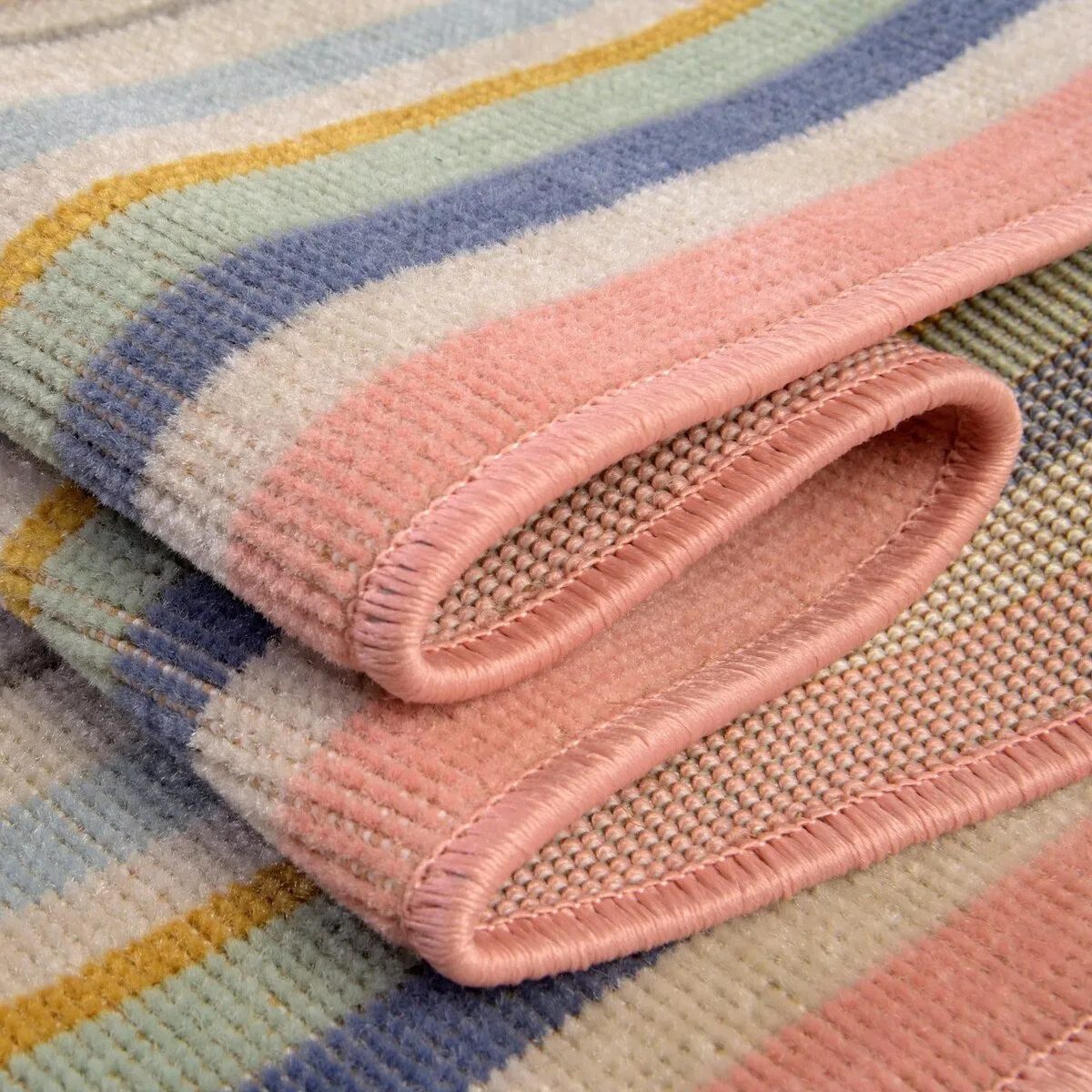 Contemporary Heloise Collection Area Rug
