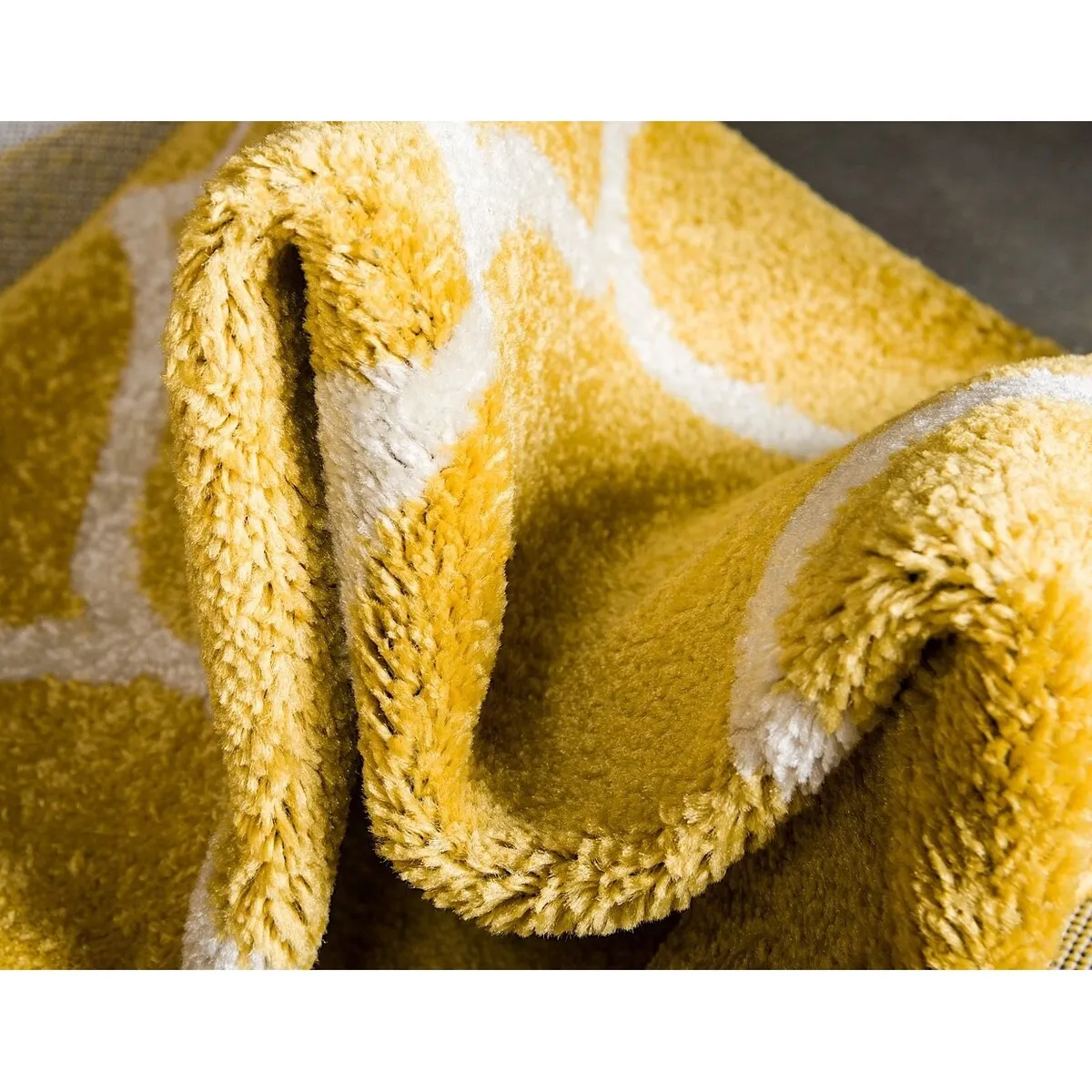 Contemporary Rosilan Collection Area Rug