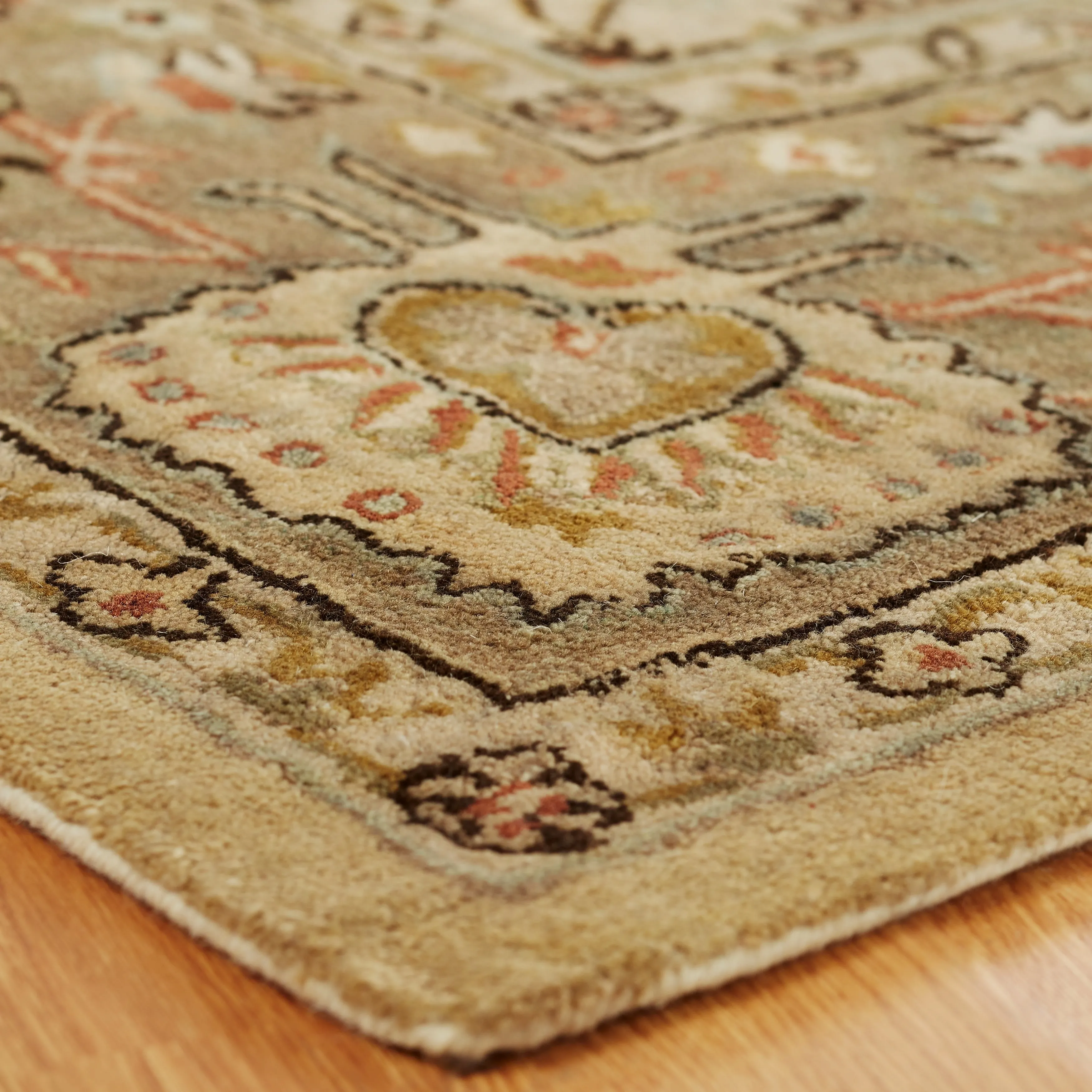 Empire Beige/Brown Hand-tufted Area Rug