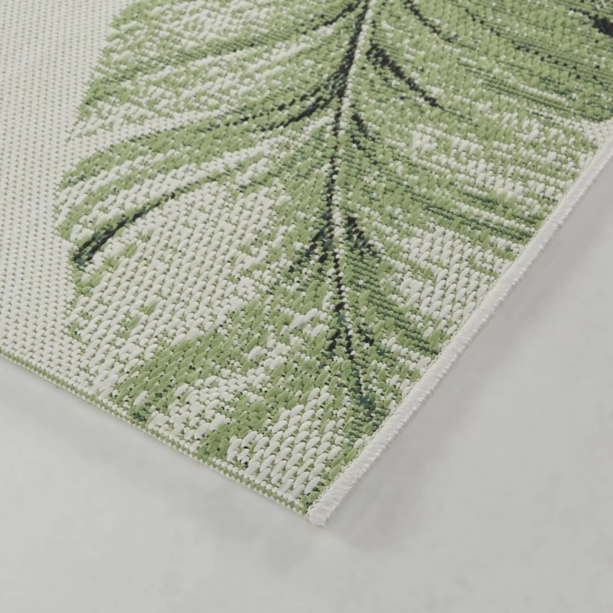 Estrin Tropical Leaf Indoor/Outdoor Area Rug