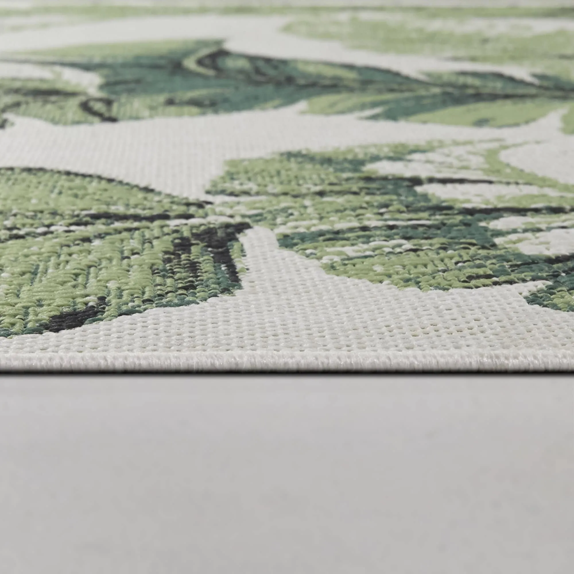 Estrin Tropical Leaf Indoor/Outdoor Area Rug