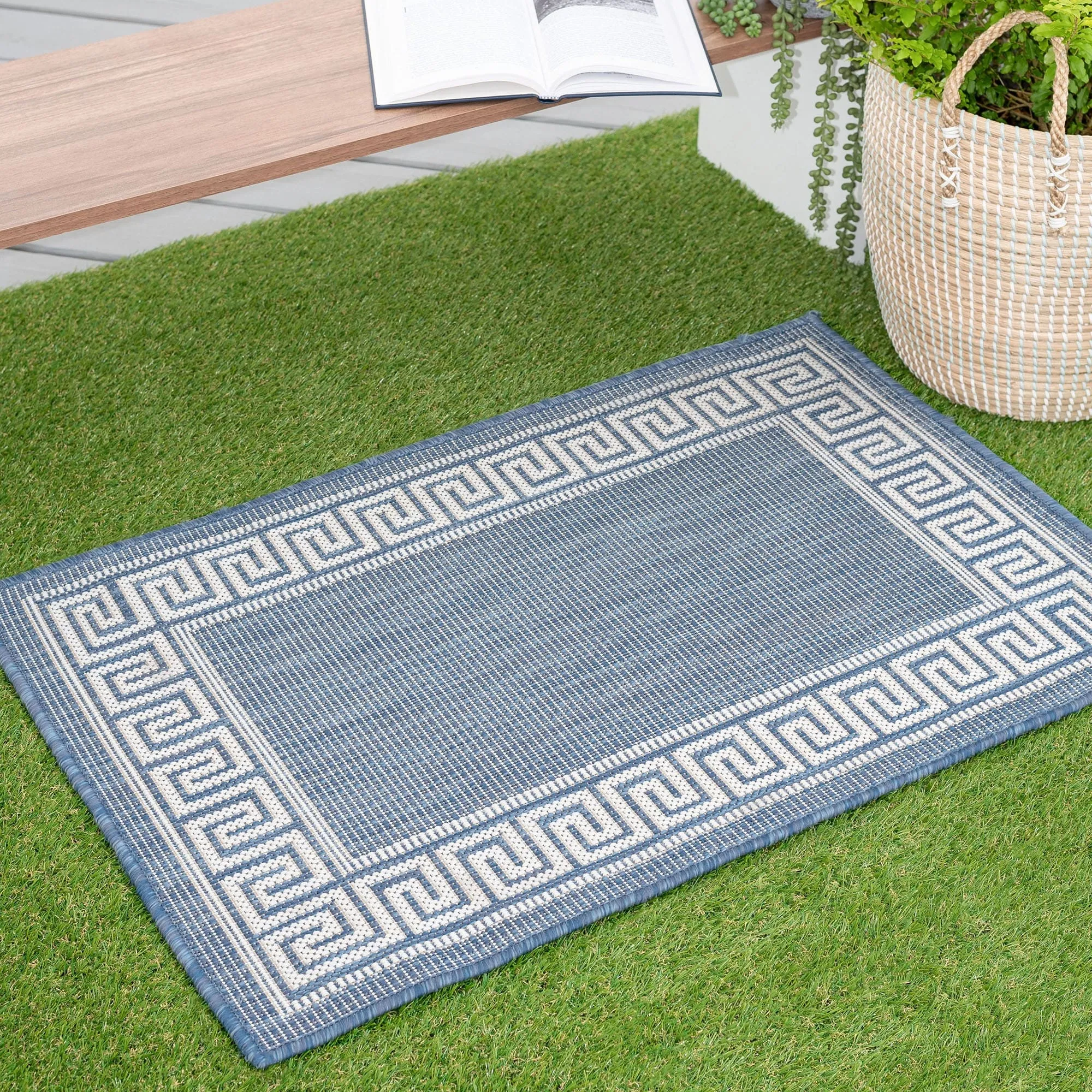 Exo Coastal Border Indoor/Outdoor Area Rug