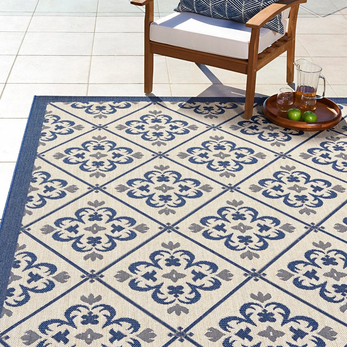Gertmenian Paseo Bran Transitional Navy Medallion Flatweave Indoor/ Outdoor Area Rug