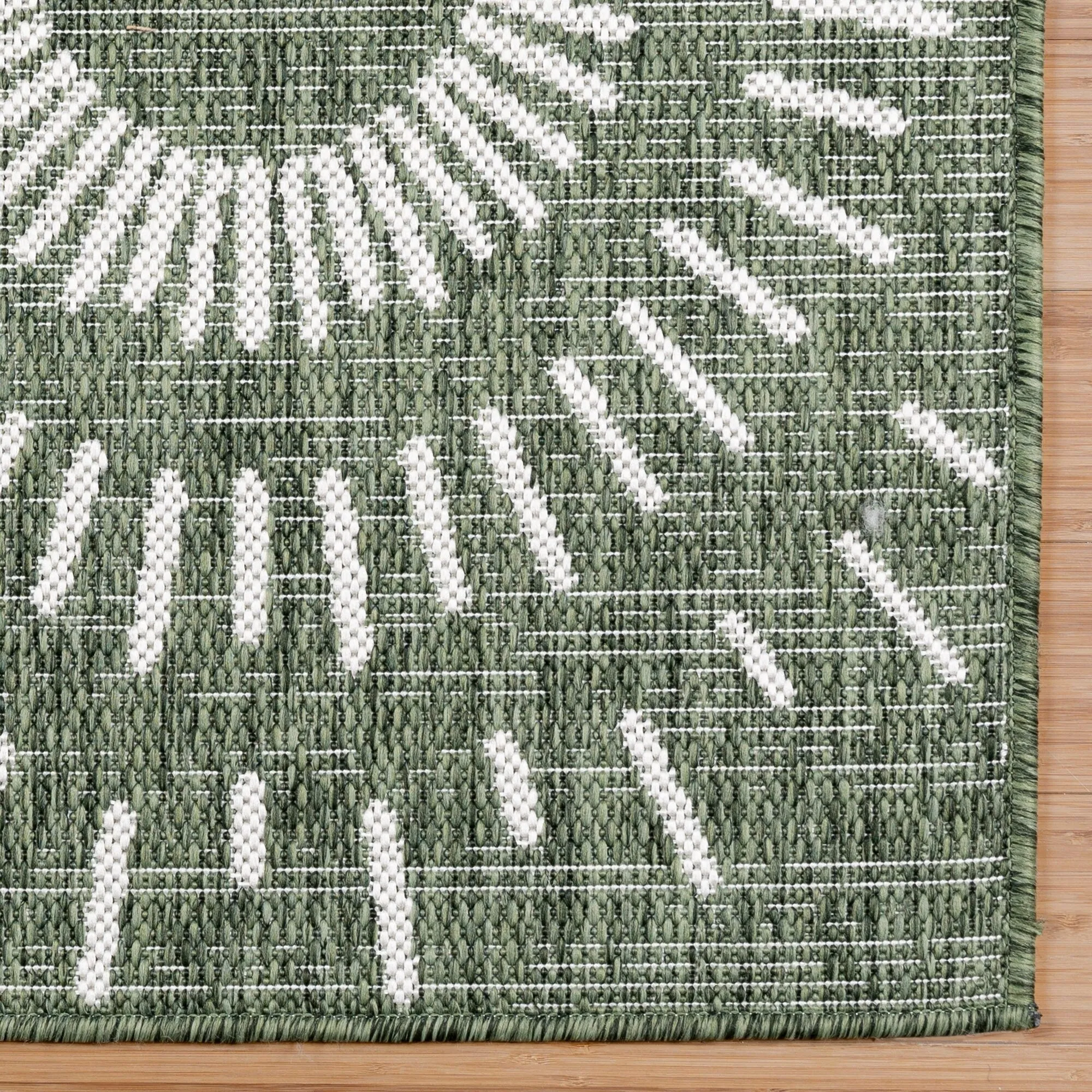 Gertmenian Tropea Tiaret Indoor Outdoor Flatweave Rug. Boho Sunburst Design