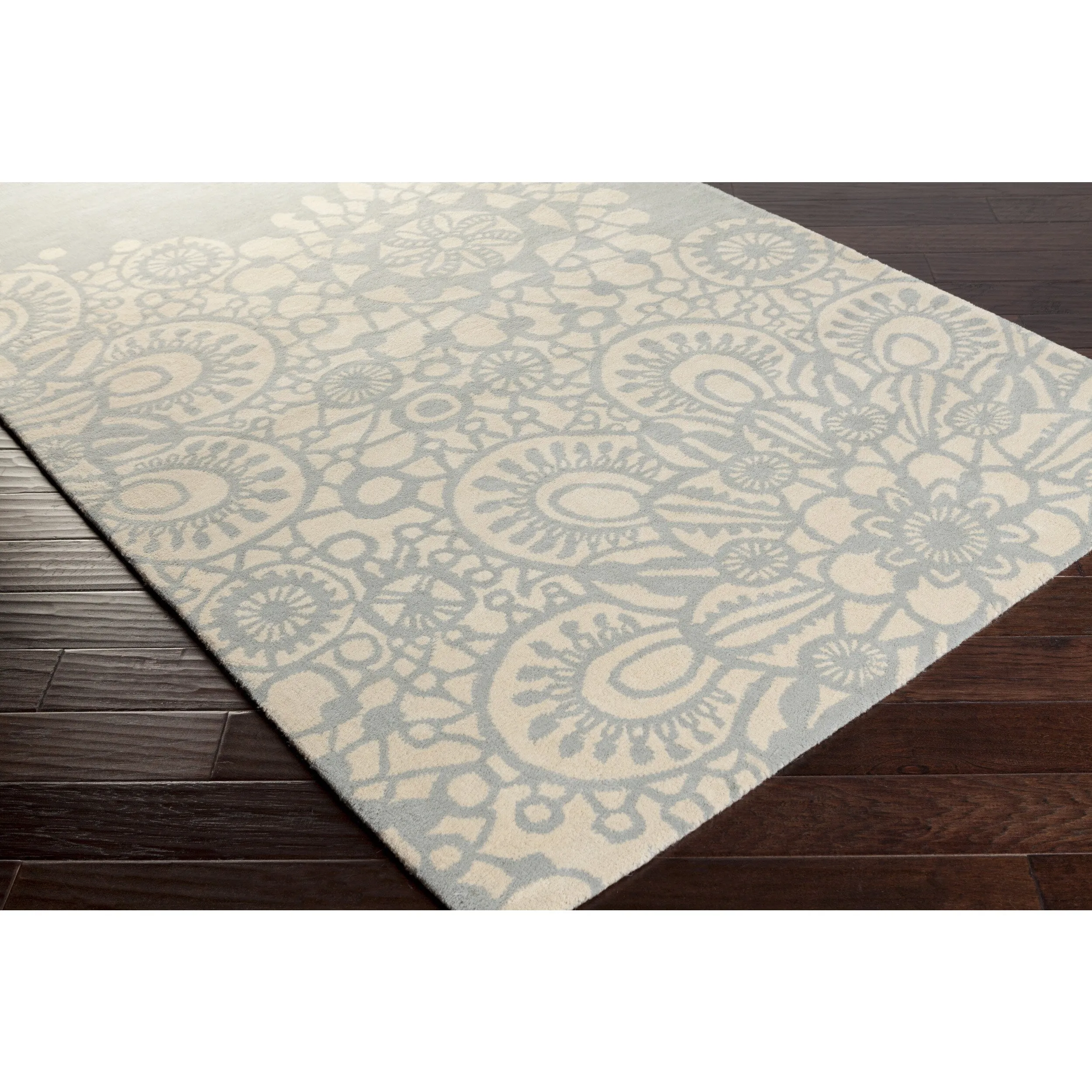 Hand-tufted Briley Floral Indoor Area Rug