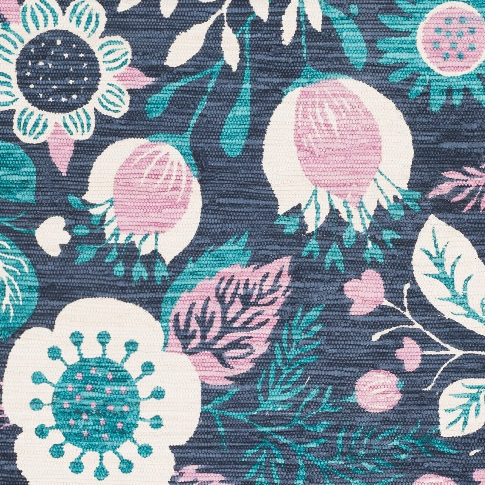 Hand-Woven Woz Cotton Area Rug